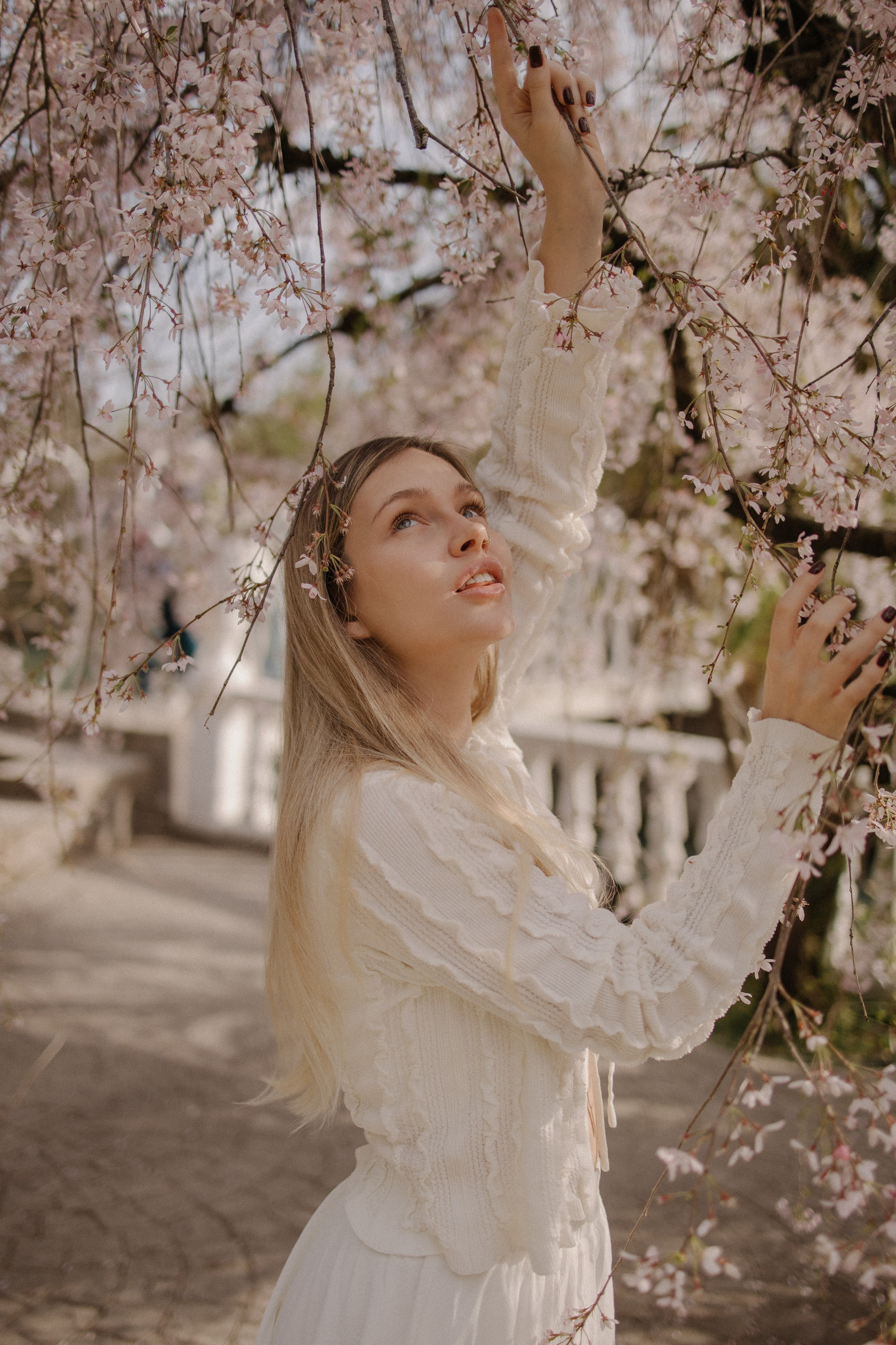 Света в сакуре. Фотограф Сочи Адлер Сириус Красная поляна Олеся Минив