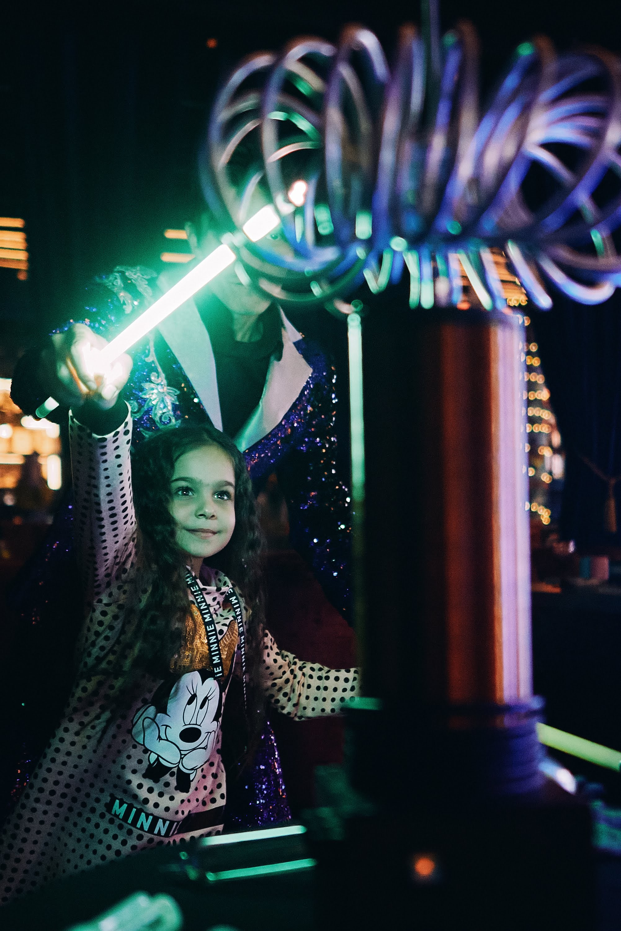 Фотограф Артём Савиных | Свадебная, репортажная, семейная съёмка Москва. Артём Савиных — профессиональный фотограф в Москве | Репортажи, свадьбы, портреты