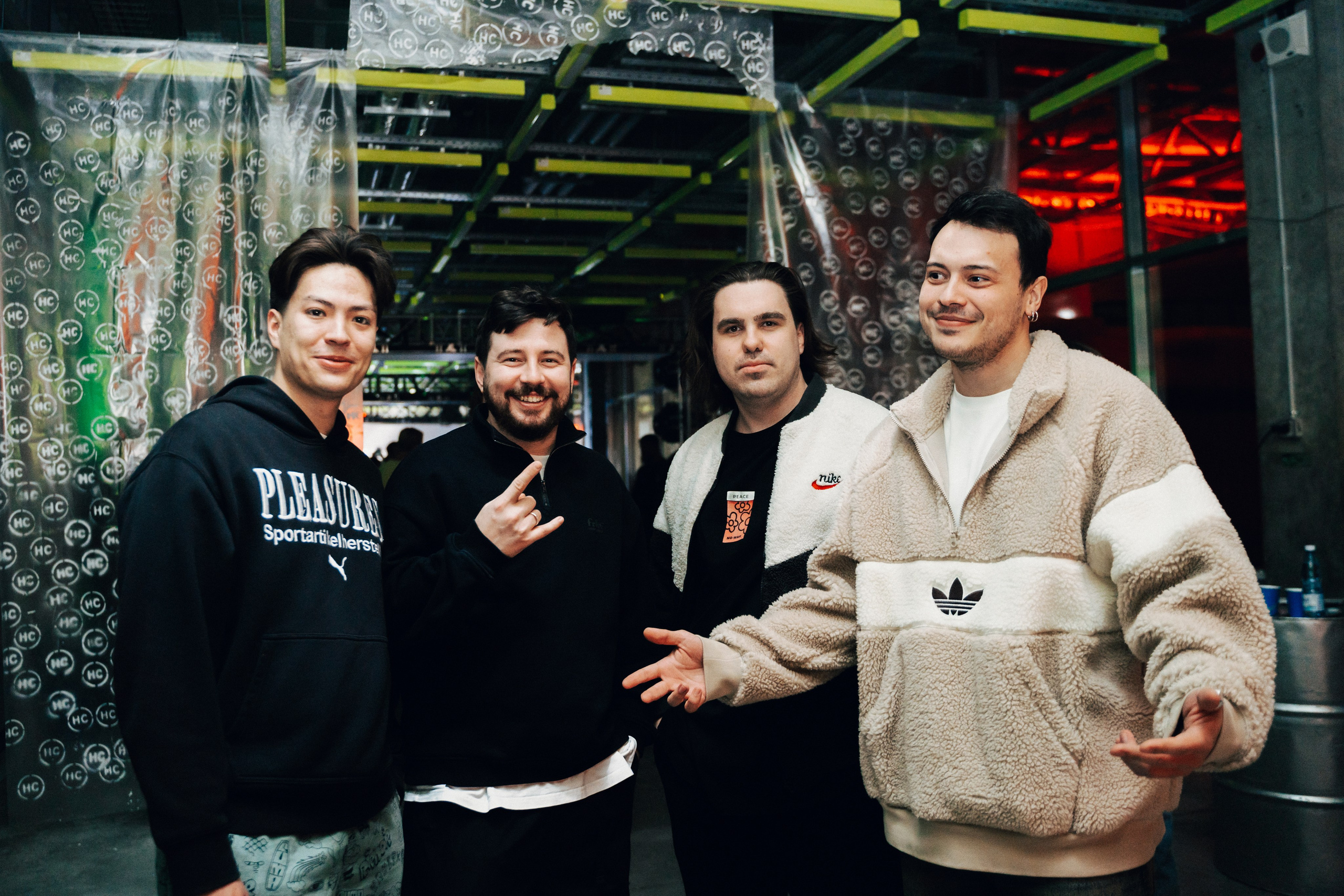 Ночная смена. Главная