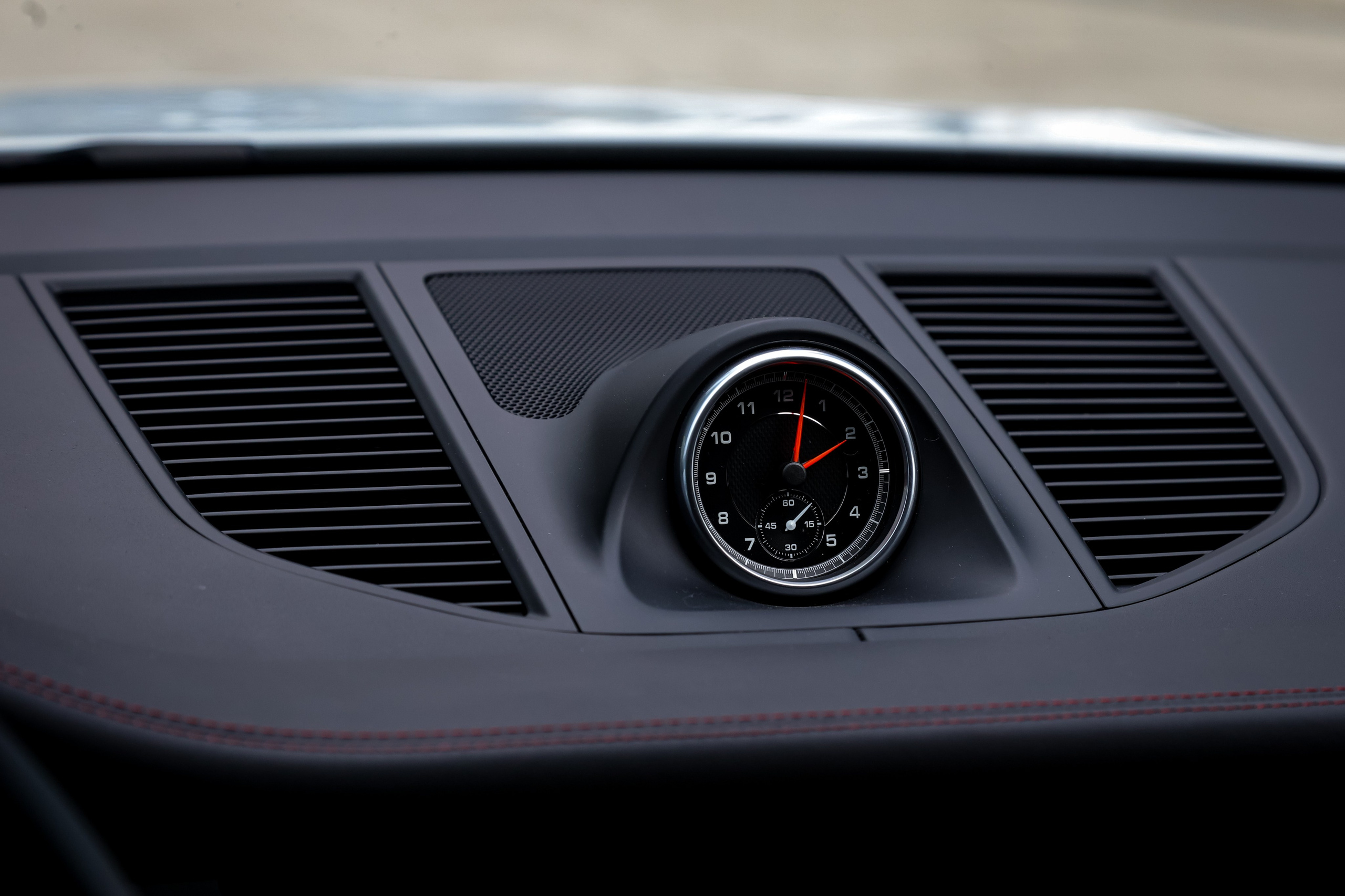 2021 PORSCHE MACAN S. Mixturecaptures