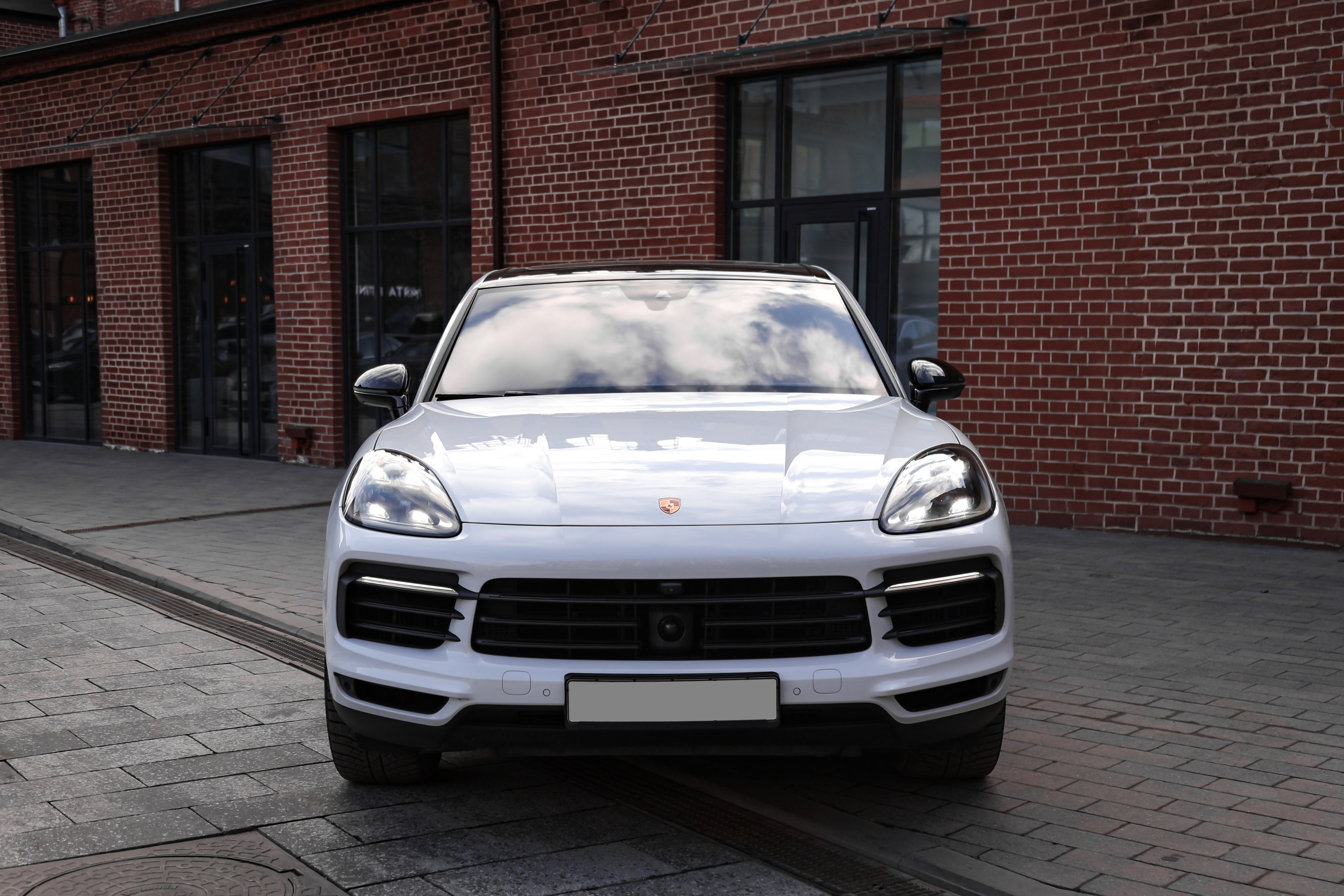 2020 Porsche Cayenne 3.0 AT. Mixturecaptures