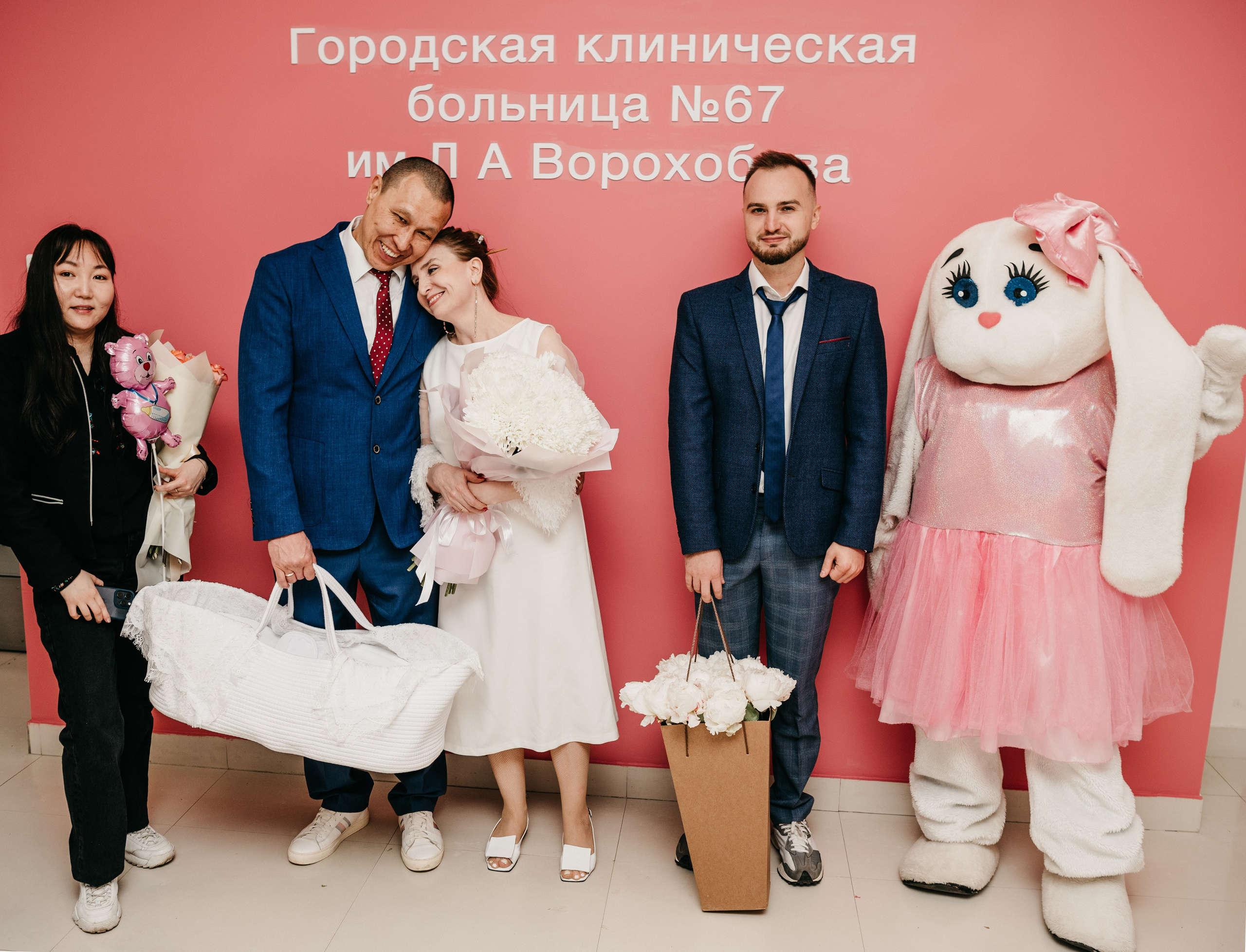 Выписка малышки. ГКБ 67 им. Ворохобова. Фотограф на выписку из роддома в Москве и МО