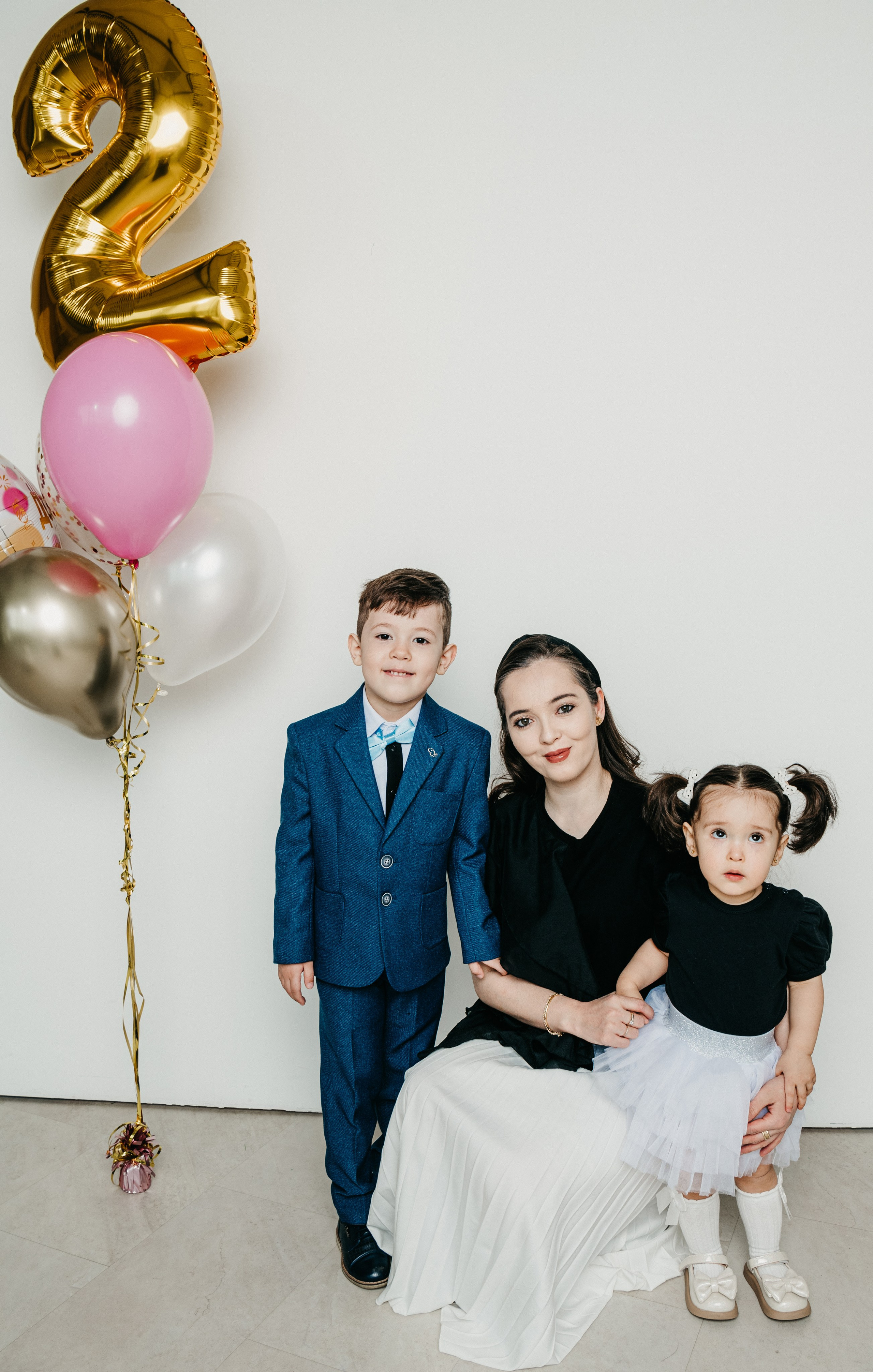 Майя с семьей. Фотограф на выписку из роддома в Москве и МО