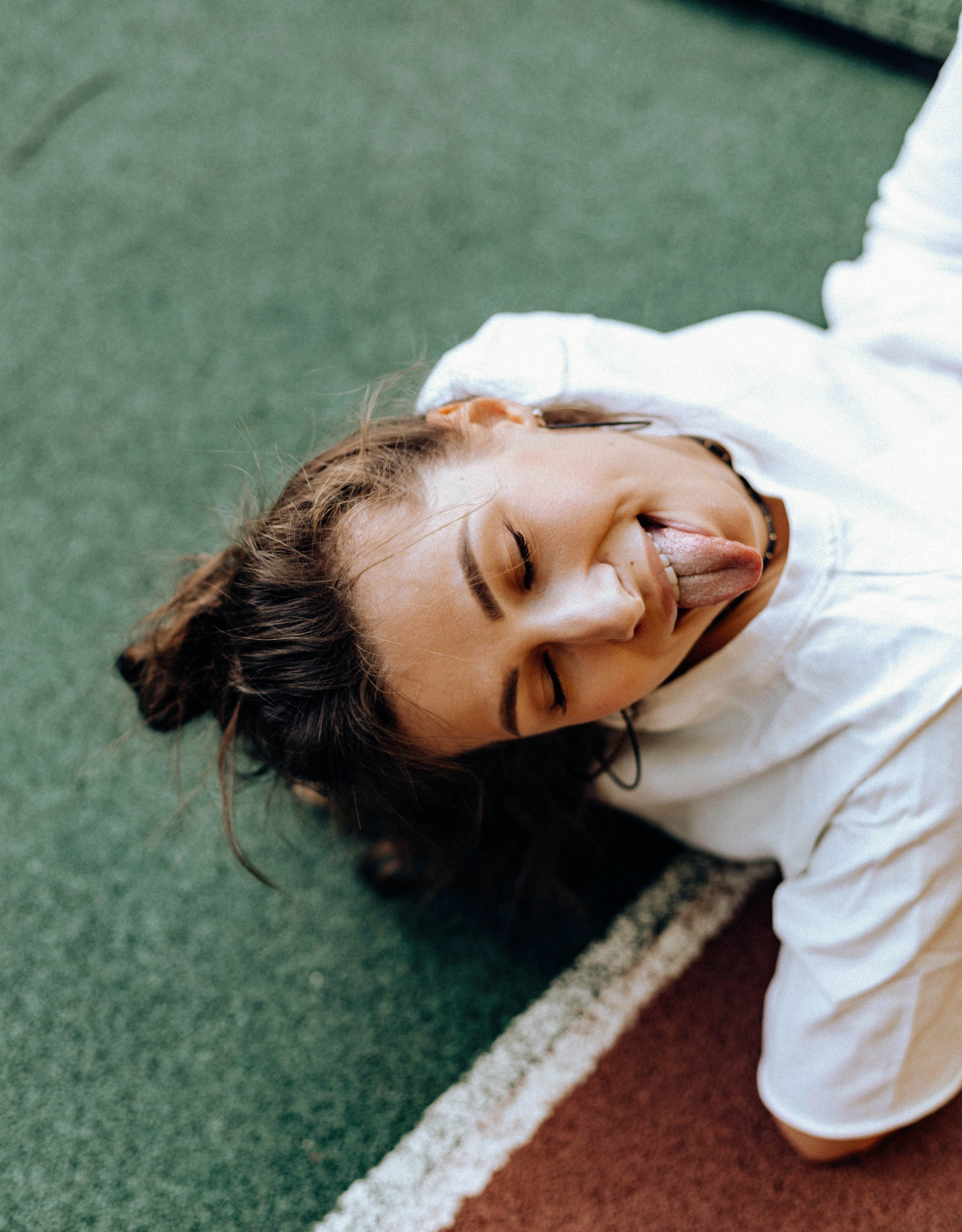 Аня. Контакты