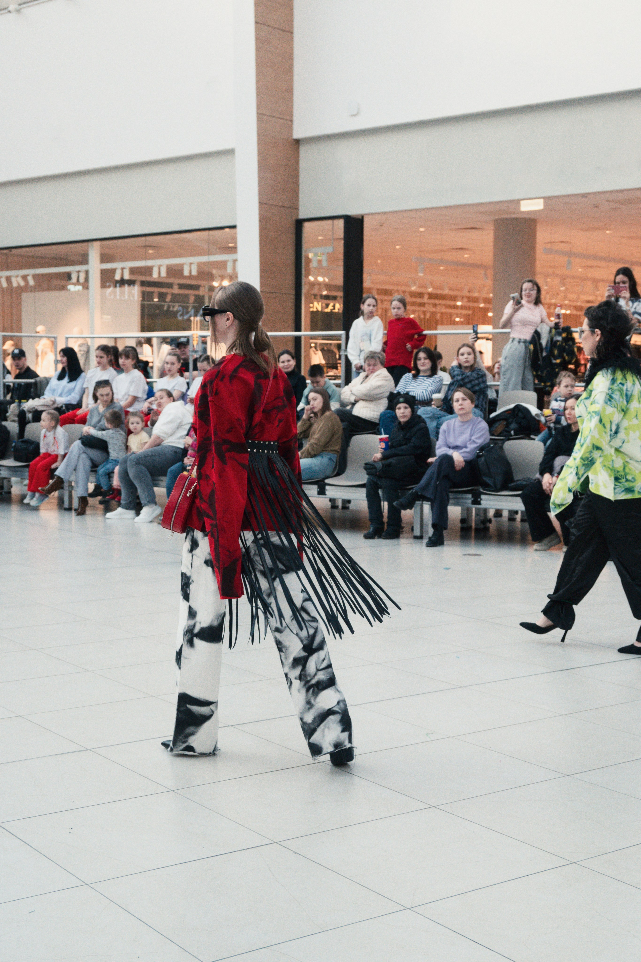 Показы мод. Репортажный и портретный фотограф в Екатеринбурге Luara Lou