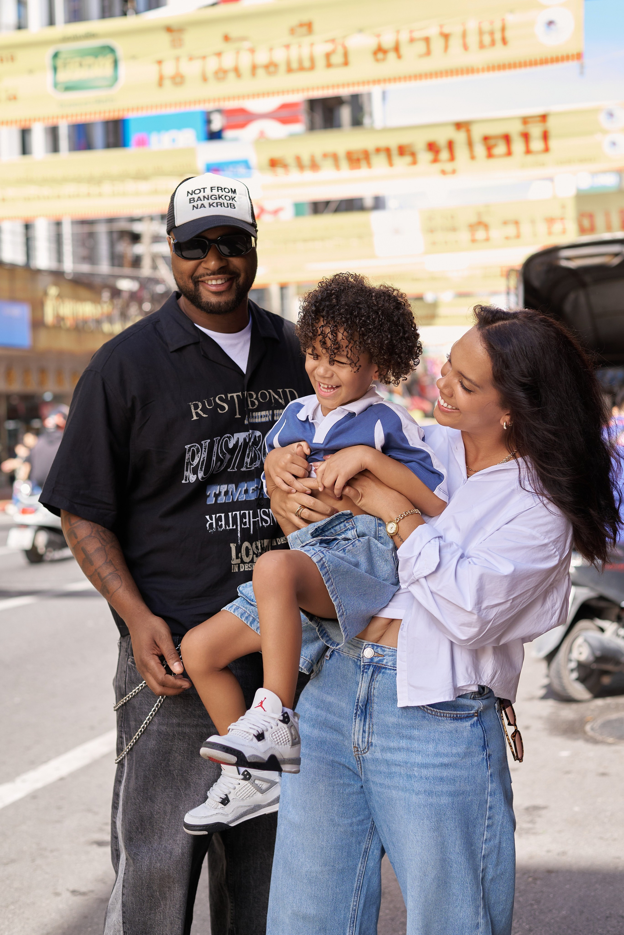 Morning in Chinatown. Photographer Bangkok — Pattaya | фотограф Бангкок — Паттайа