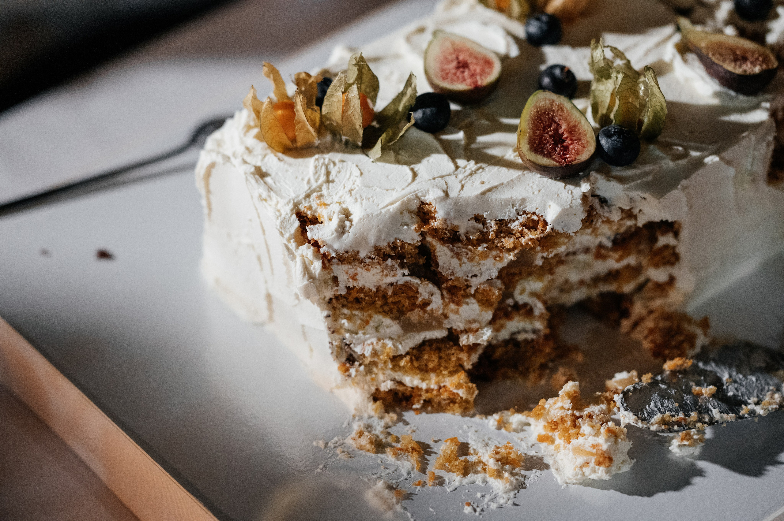 Невероятно атмосферный семейный ужин. Wedding photographer in Moscow and around the world Andrey Medvednikov