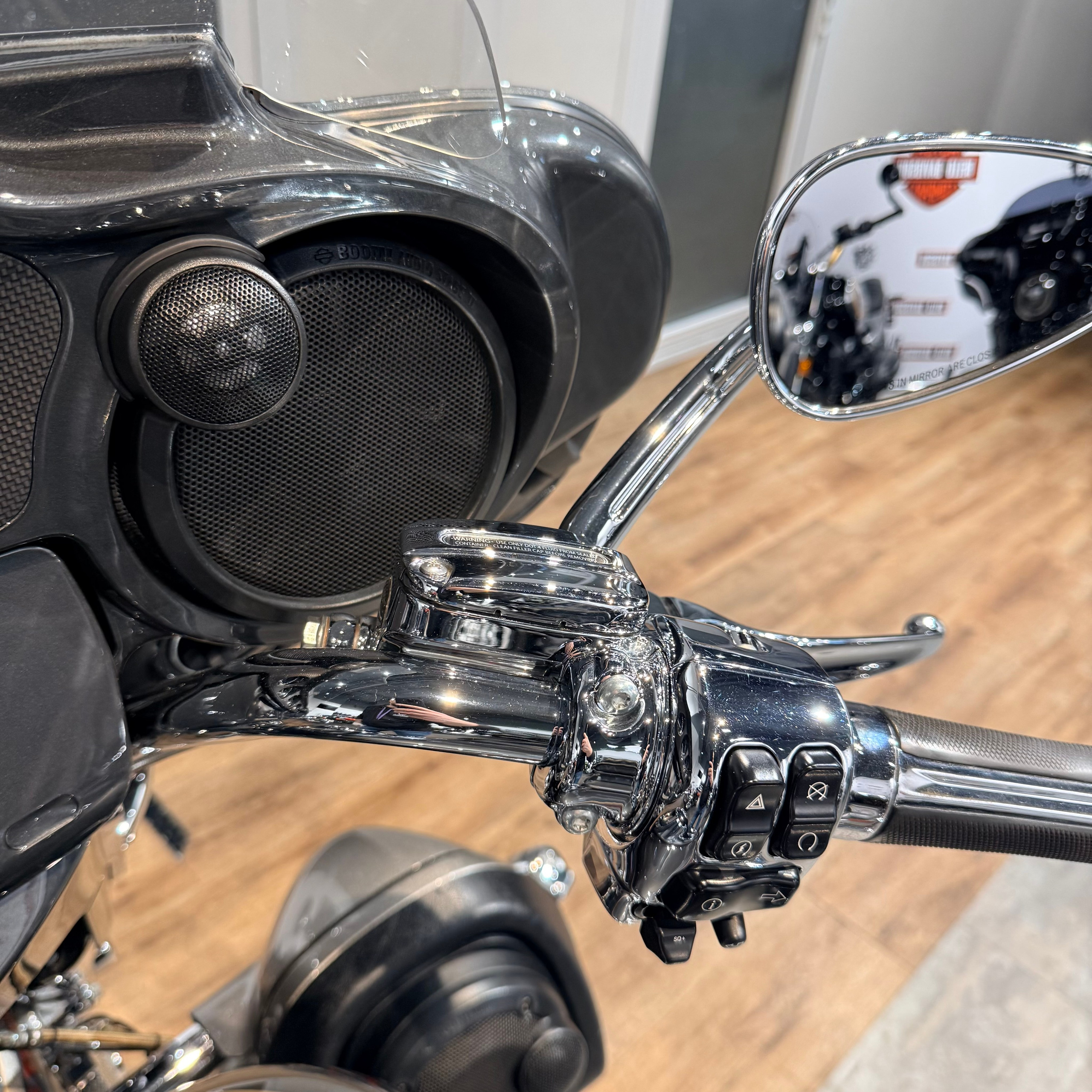 2015 CVO Еlесtra Glide Limited Сhаrсоаl Silver. Hello Davidson, Москва. Только хорошие мотоциклы…