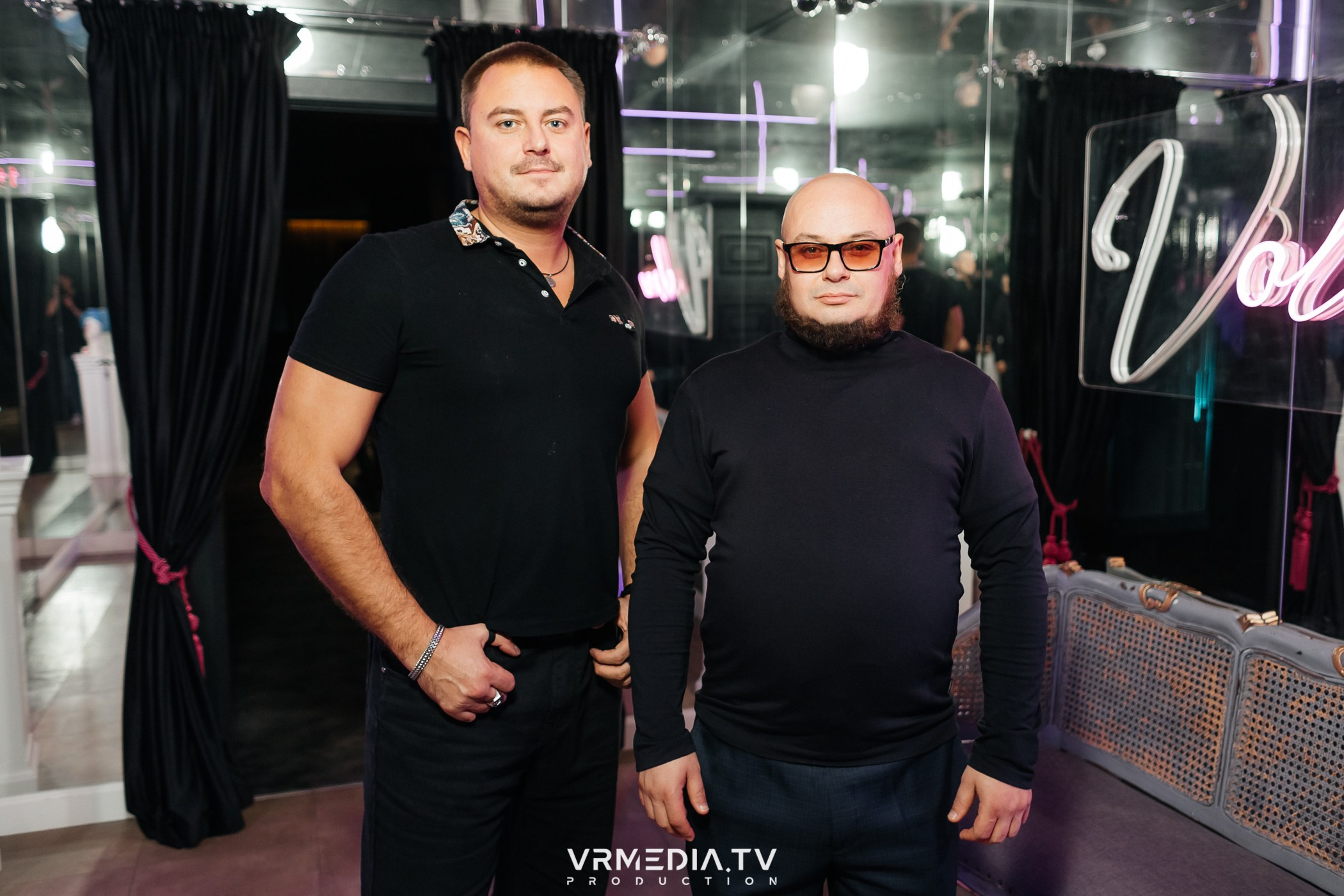 POP-STAR PARTY в караоке-баре «Volna»