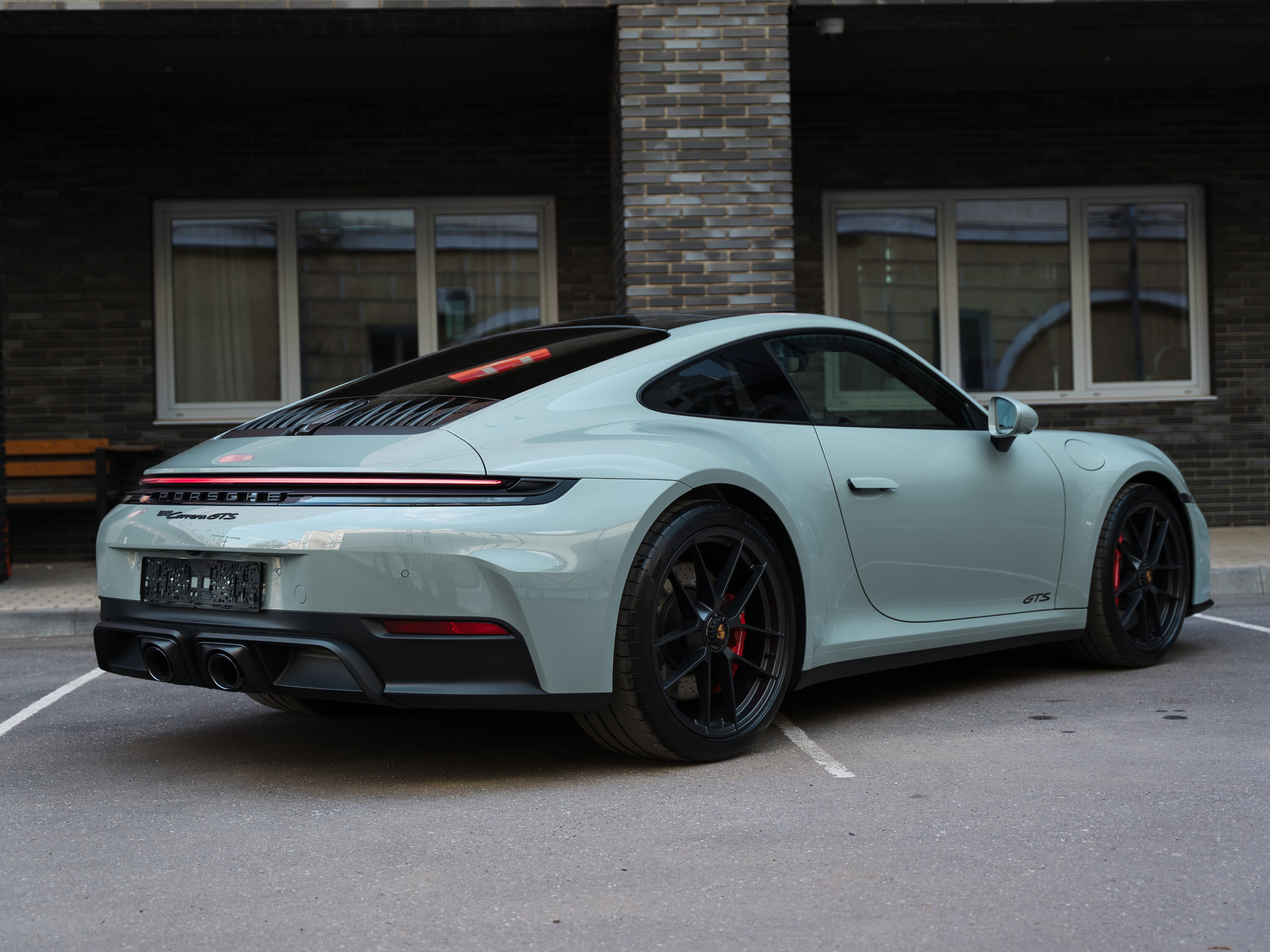 Porsche GTS. Автомобильный фотограф Москва
