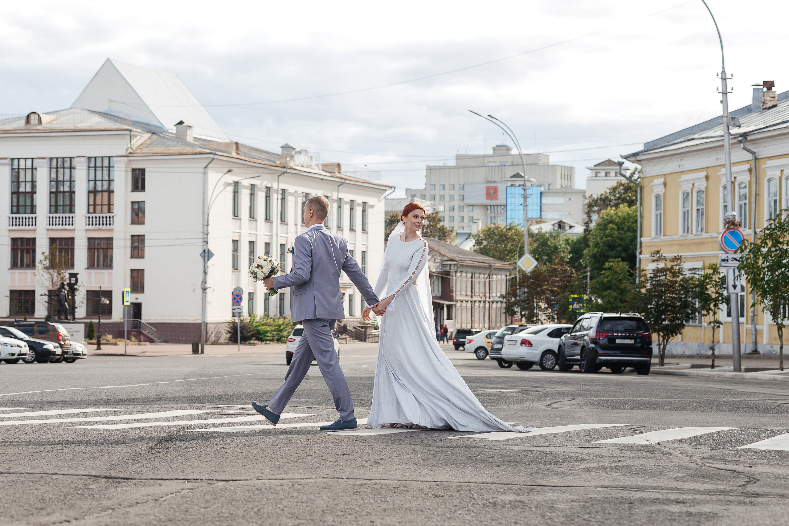 Фотосъемка невесты в эксклюзивном свадебном платье. Олег Сверчков | Свадебный фотограф Вологда