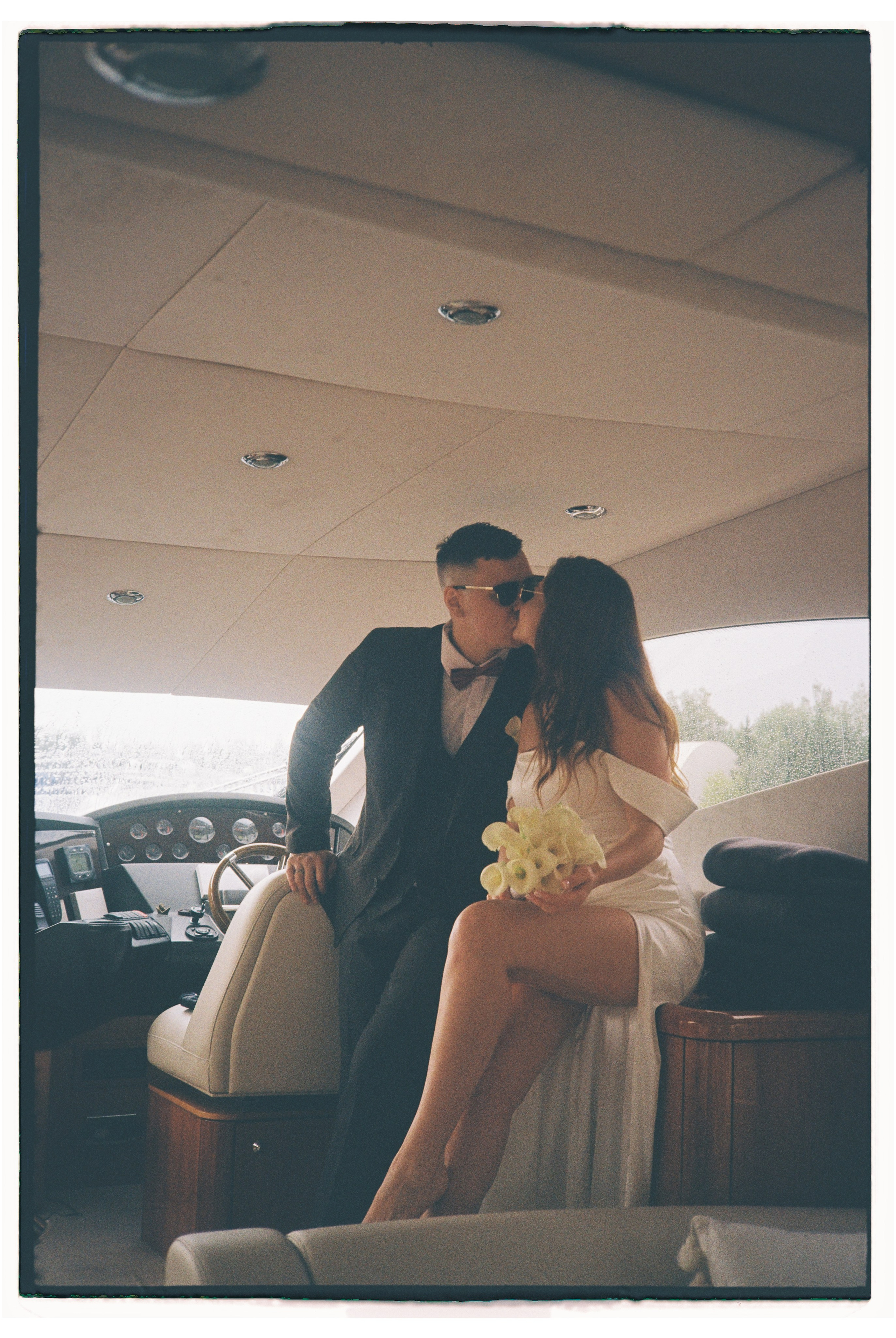 Егор & Нелля. Пленка. Сестры Карабаза. Фотографы и ретушеры в Москве и Санкт-Петербурге