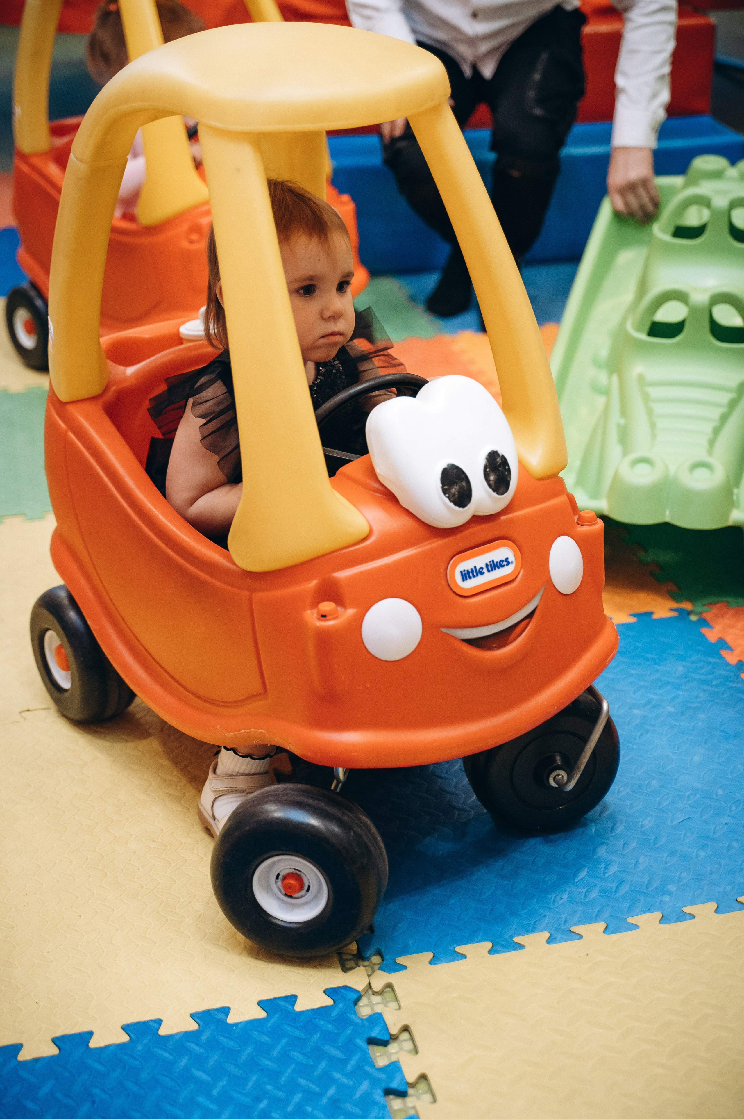 Анечке 2 года (MIA FAMILIA семейное кафе). Семейный фотограф в Минске Дарья Дреко