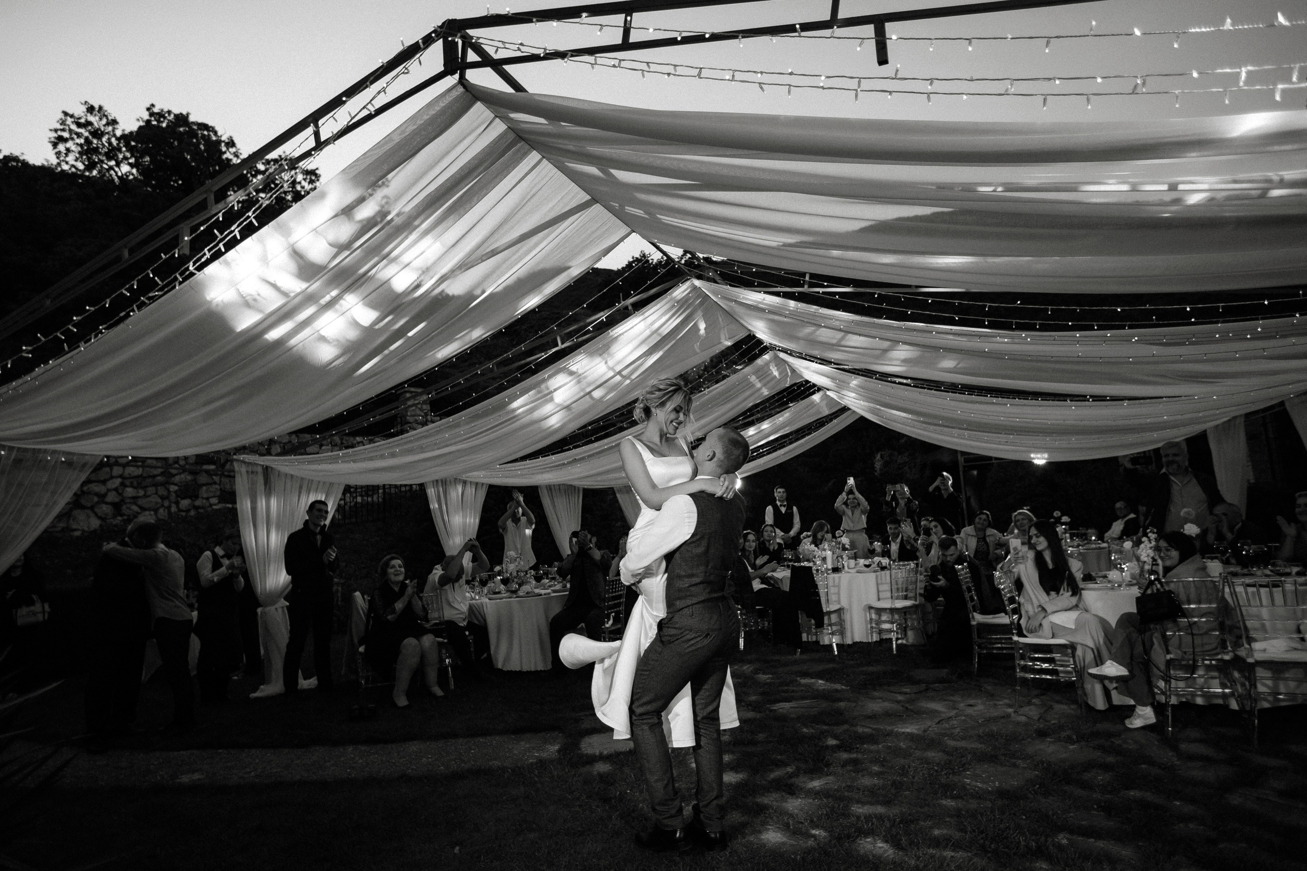 Денис и Алина. Белый замок. Фотограф Анна Лейман. Севастополь