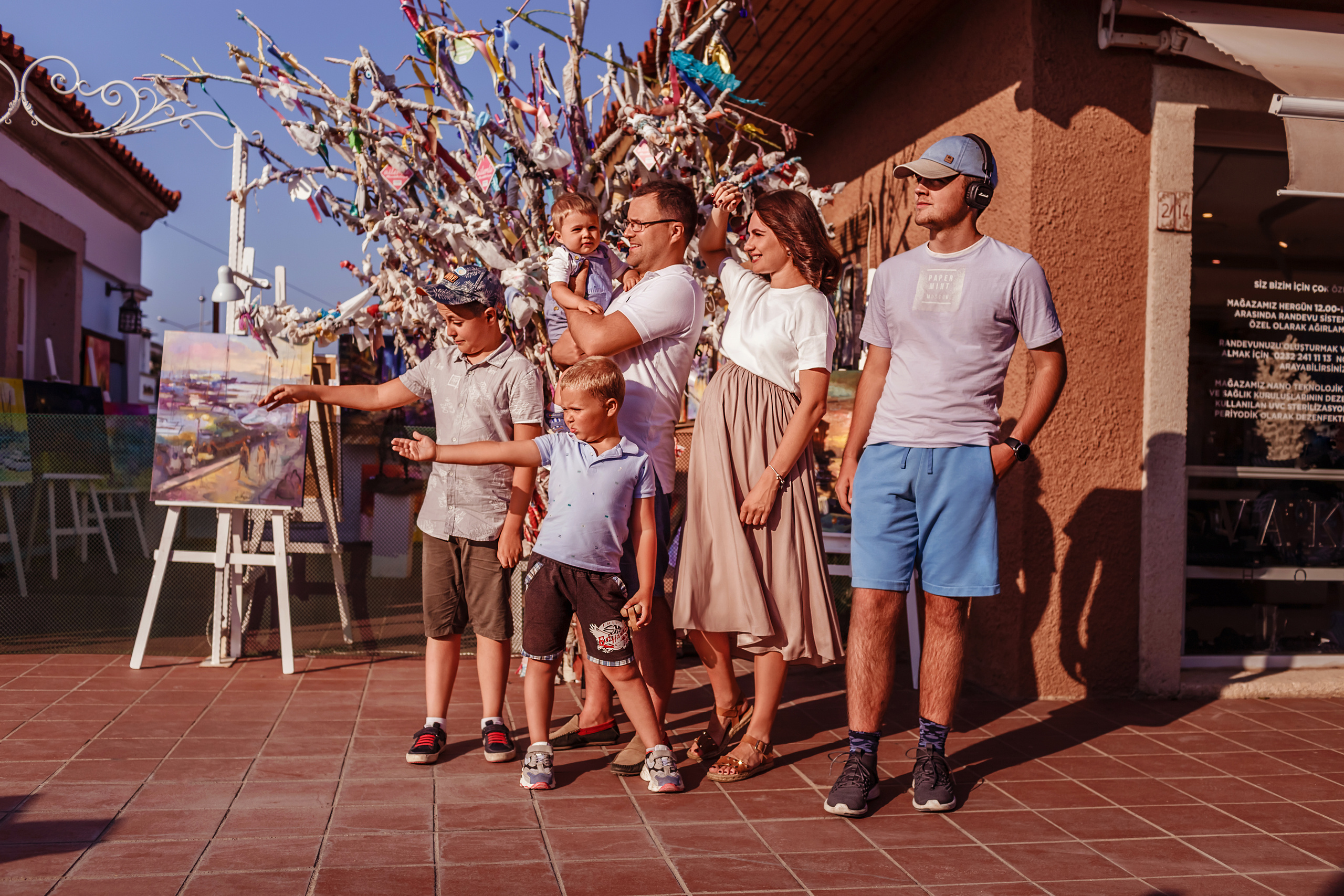 Family photoshooting in Cesme. Professional family and children’s photographer in Izmir Irina Eron