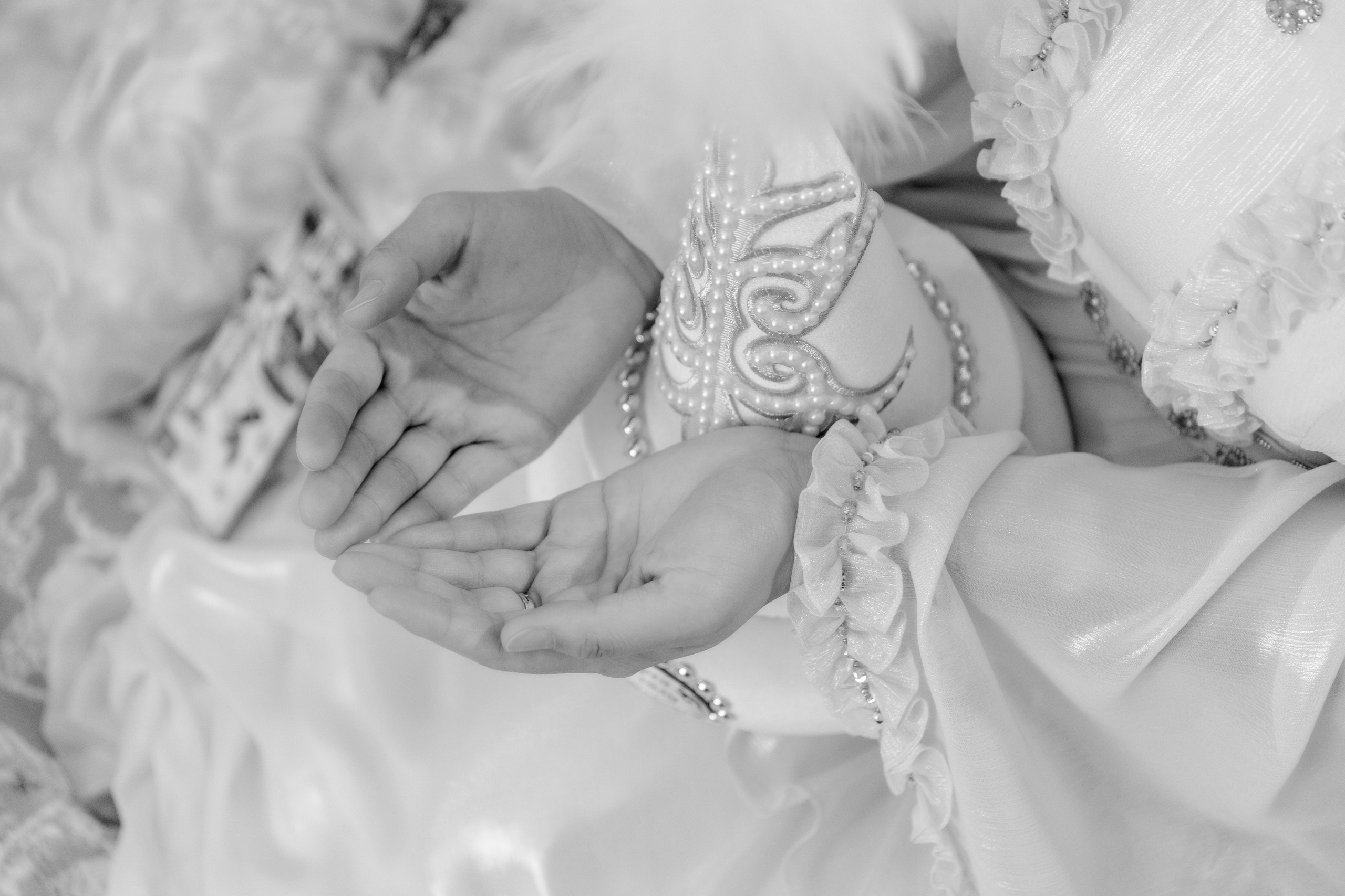 Moldir — syrğa salu. Wedding and Love story Photographer