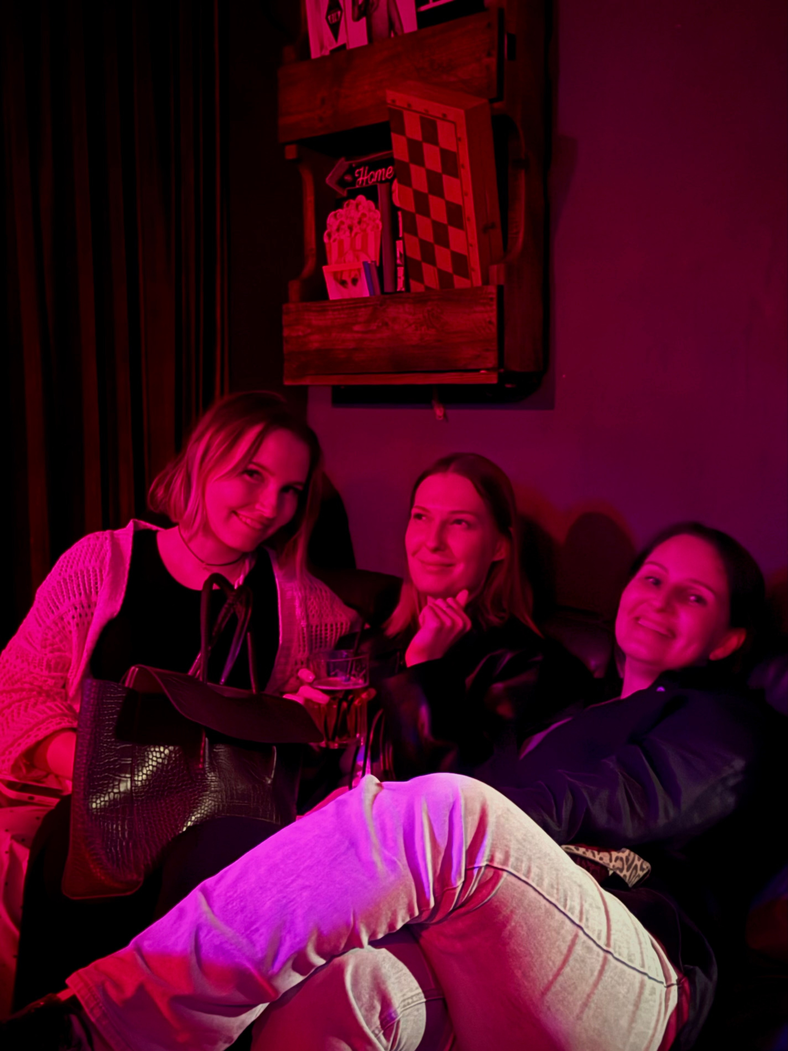 6.09.2025. Фотограф видеограф в Москве и Московской области Саша Секрет