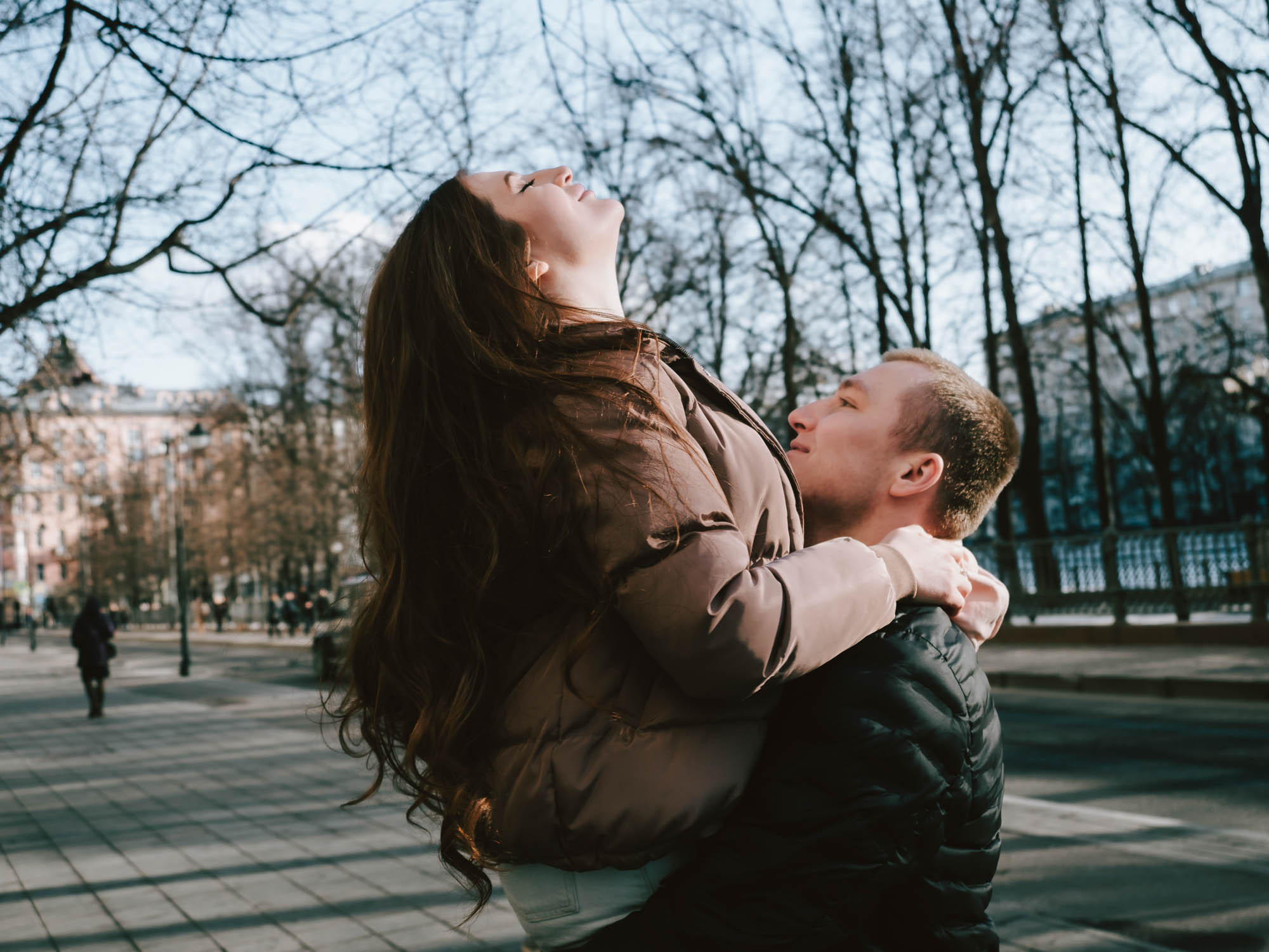 Love-story фотосессия в Москве на улице. Свадебный и семейный фотограф Ирина Чернова