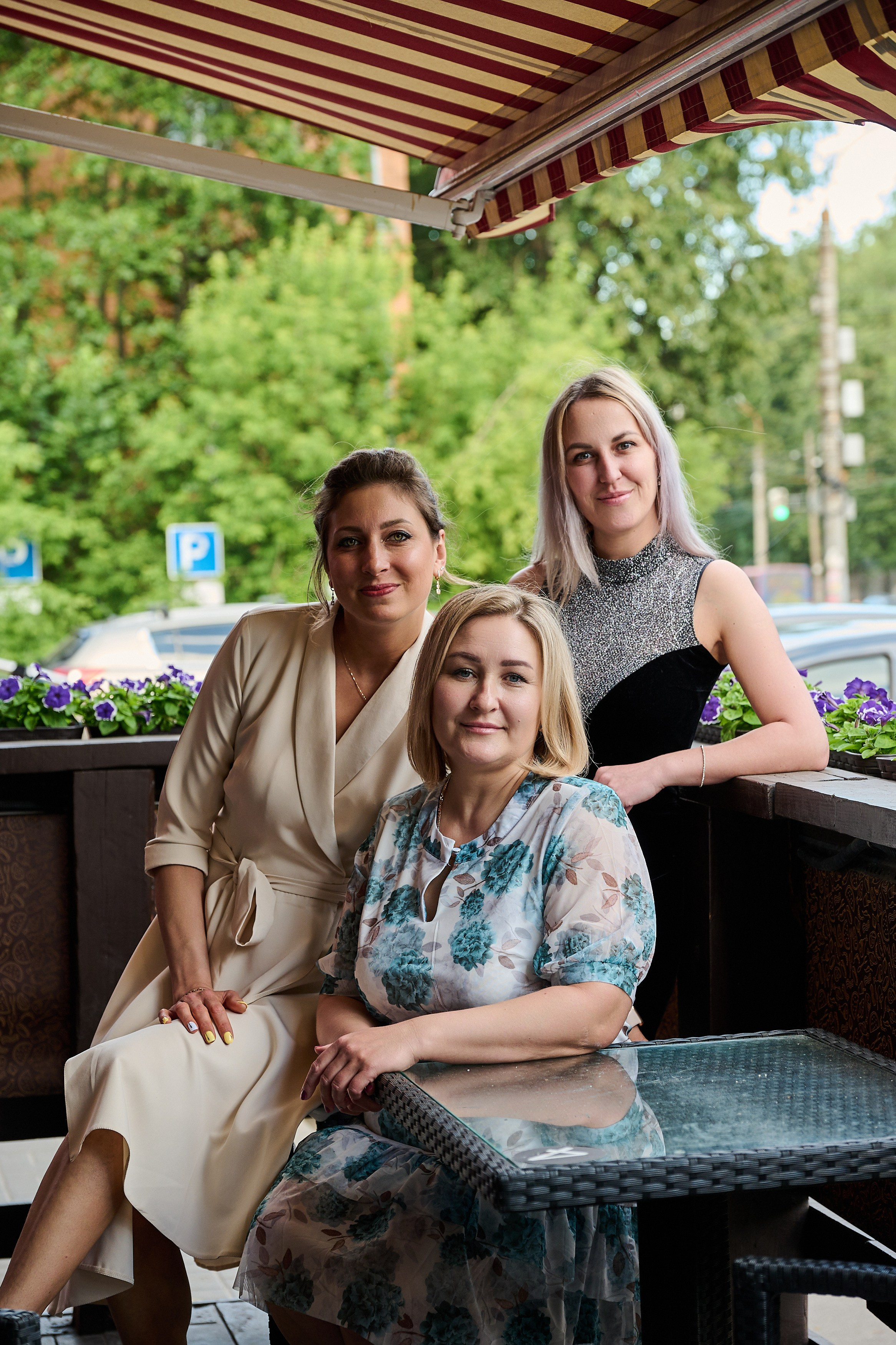 Выпускные и праздники. Выпускные альбомы. Предметная и контент съёмка. Фотостудия Klass