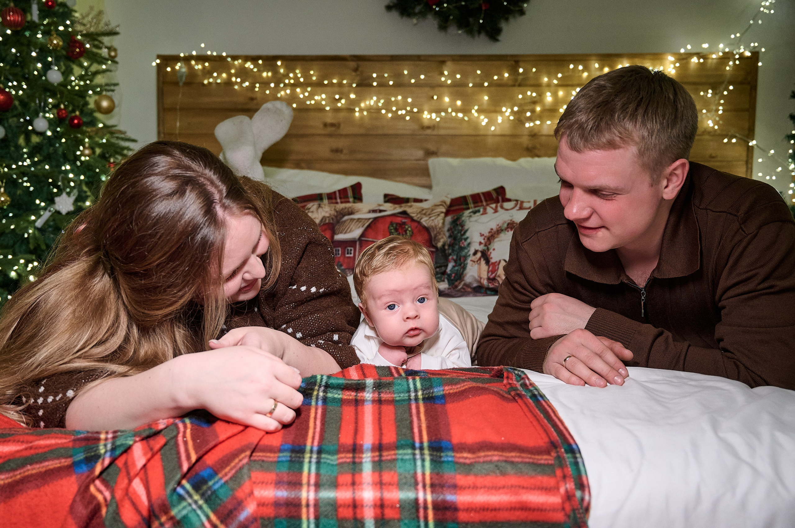 Новогодняя семейная фотосессия в Новокузнецке — семья Фетисовых