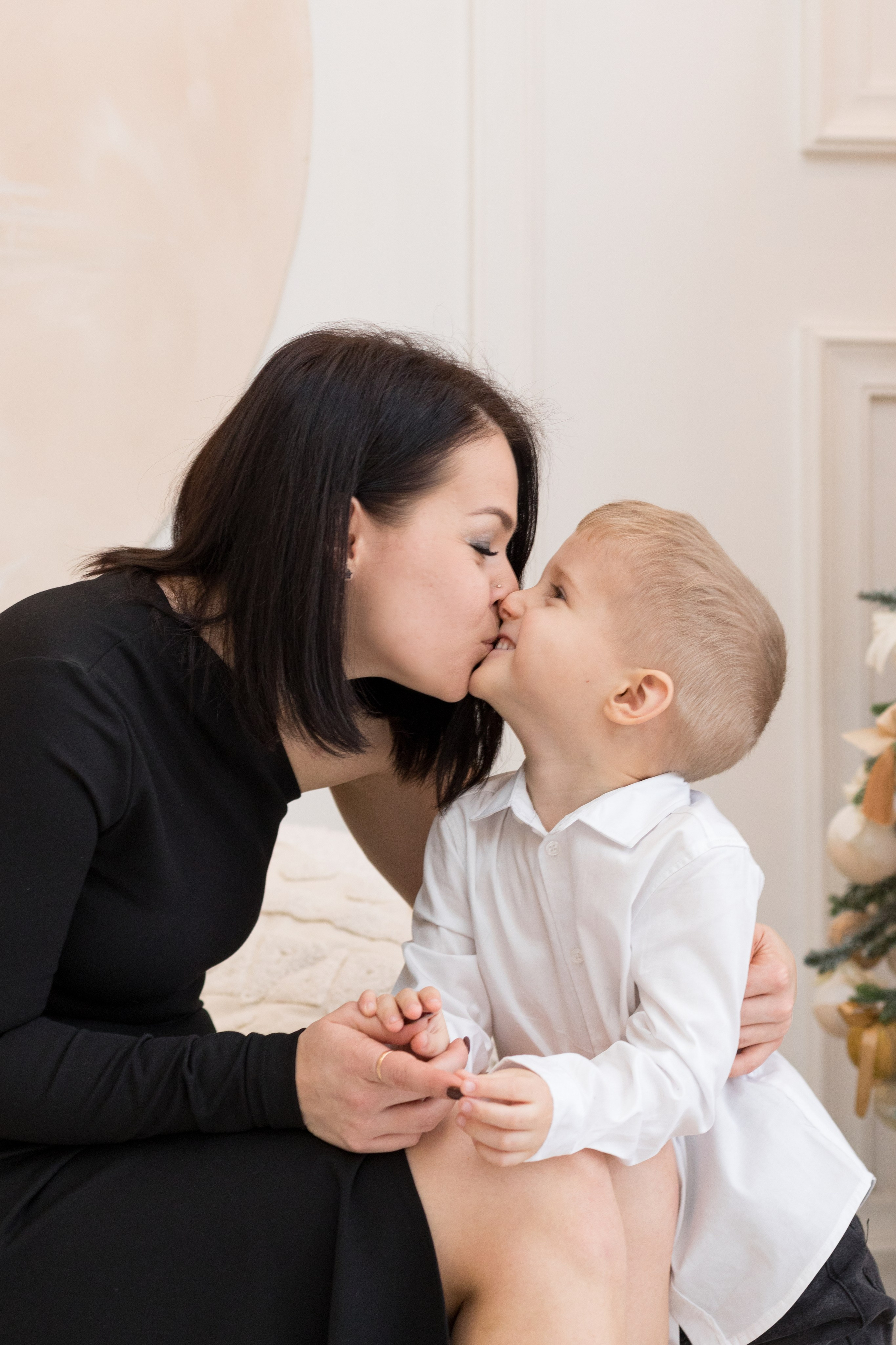 Новогодняя фотосессия Вероники и Феди. Детский и контент фотограф Надя Волкова Санкт-Петербург