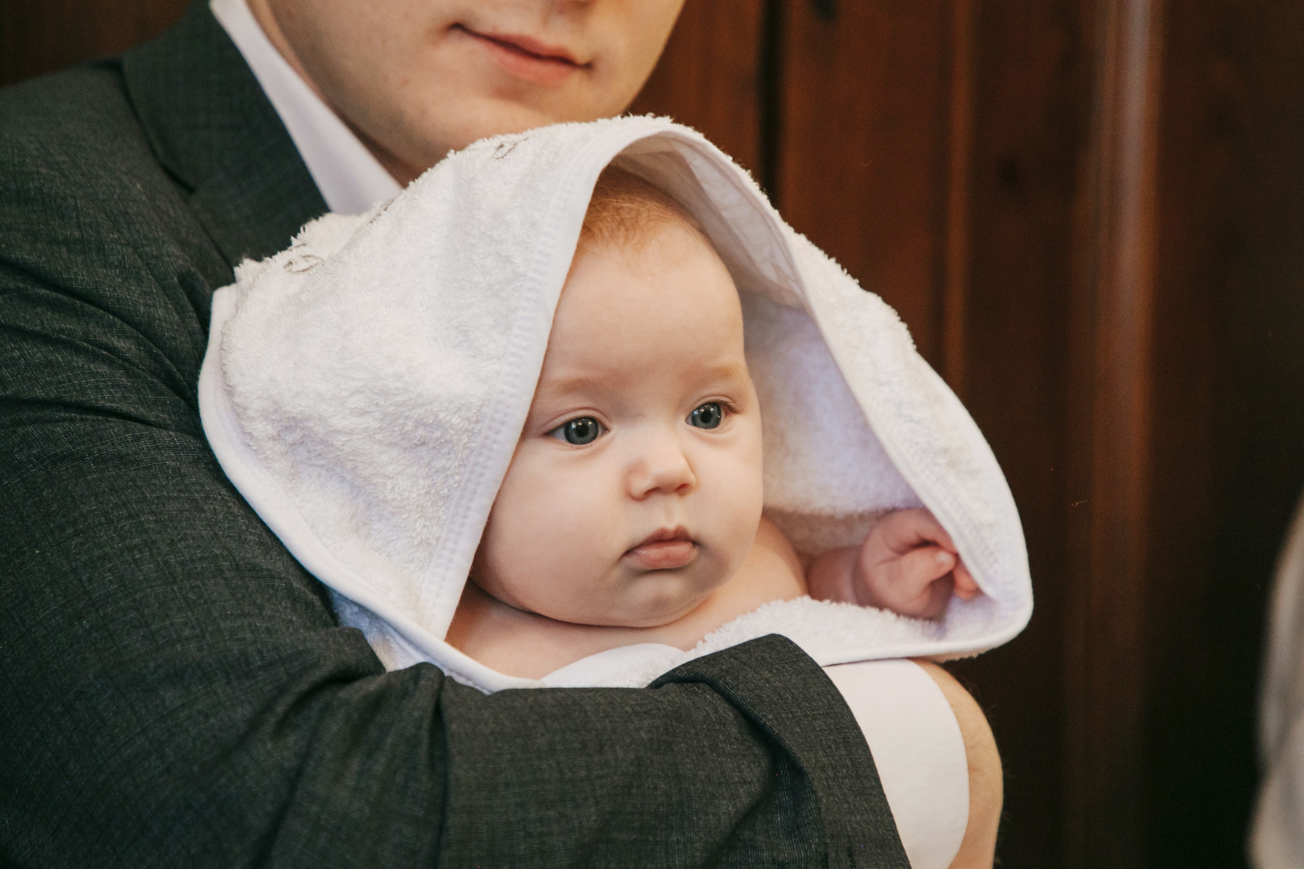 Крещение Храм Спаса Нерукотворного Образа г. Всеволожск. Фотограф на крещение в Санкт Петербурге