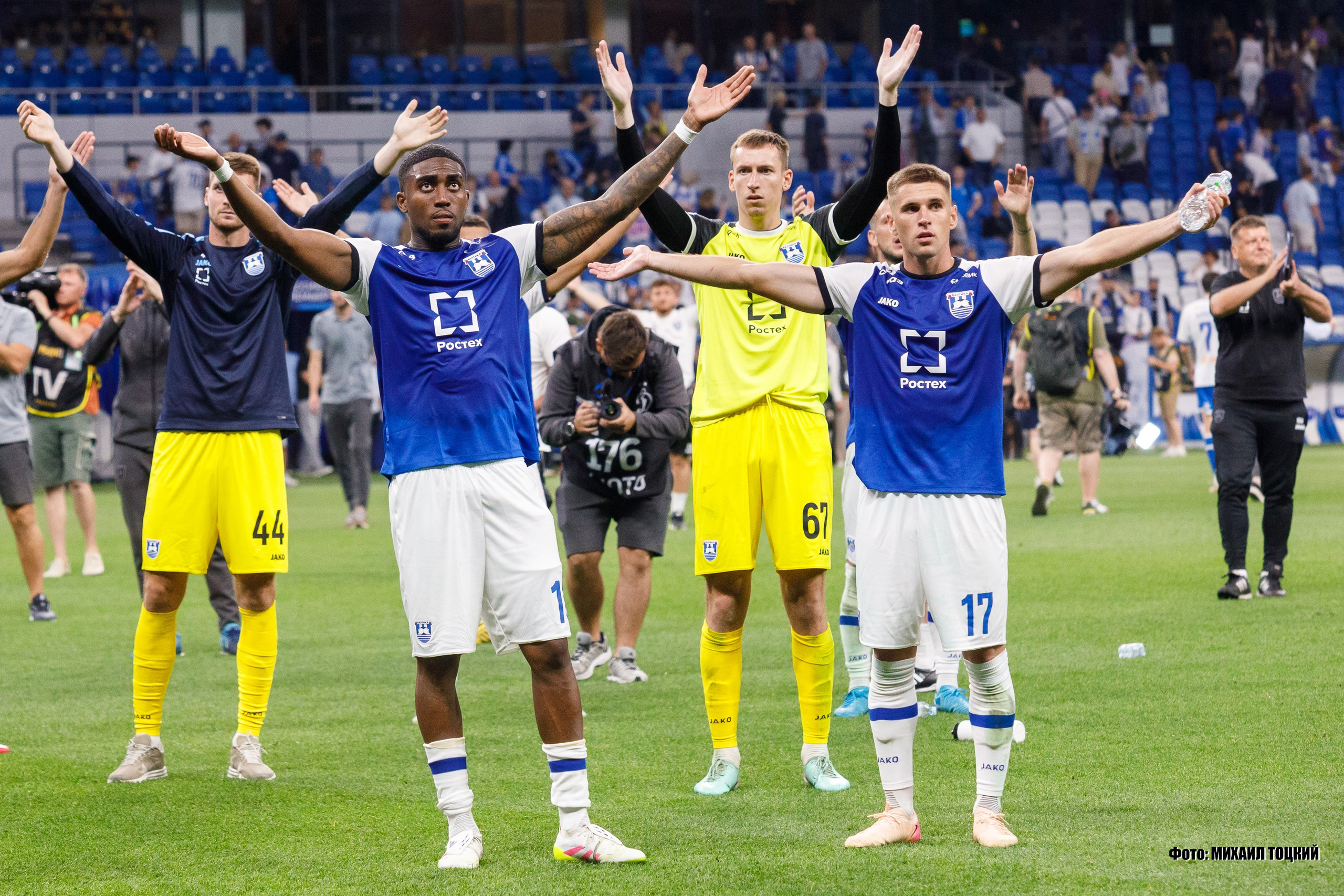 Фоторепортаж. РПЛ 1 тур. Динамо — Балтика. Михаил Тоцкий портретный и репортажный фотограф в Москве