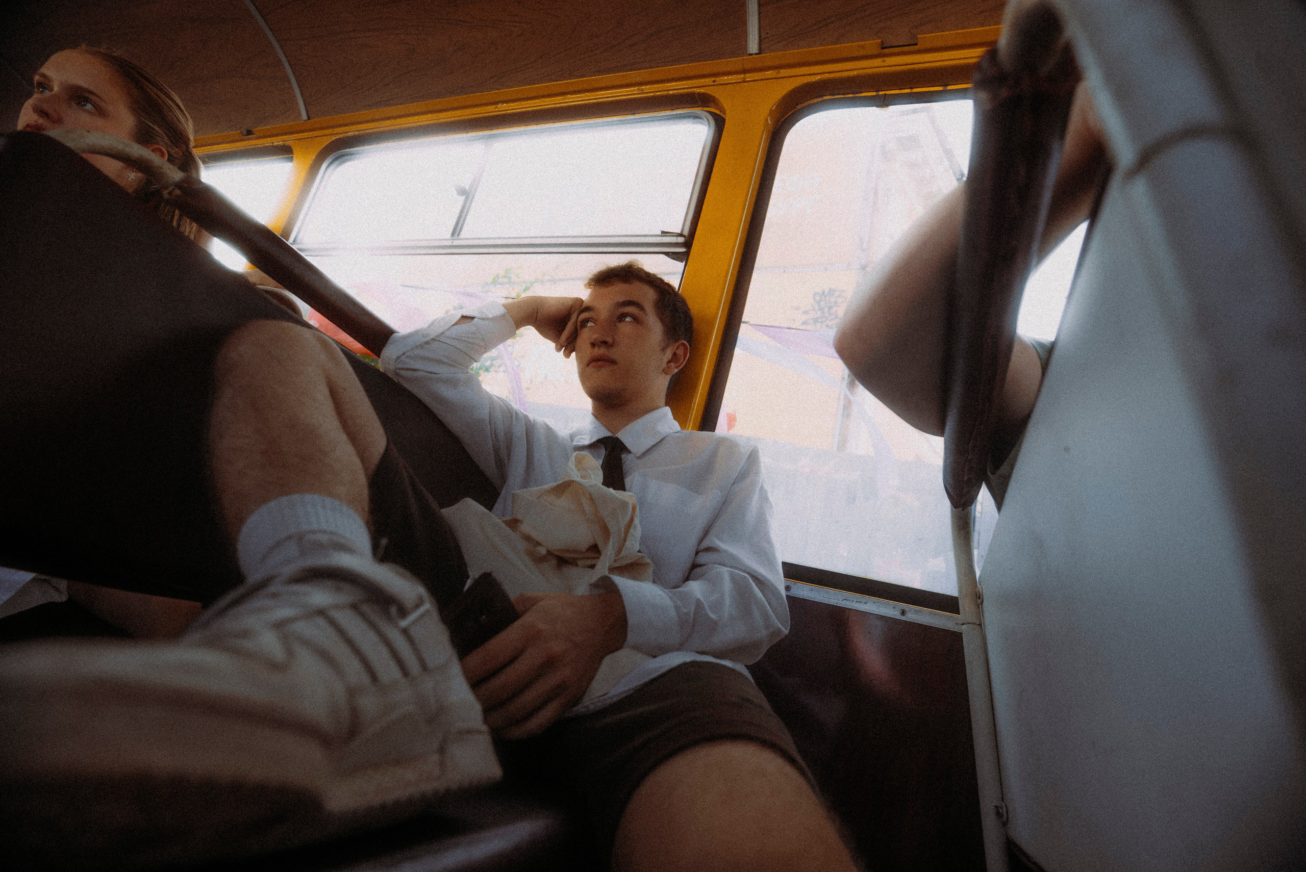 ЛИСЬИ ОГНИ. Стрит-фотография, полная абсурда, идиотизма и красоты