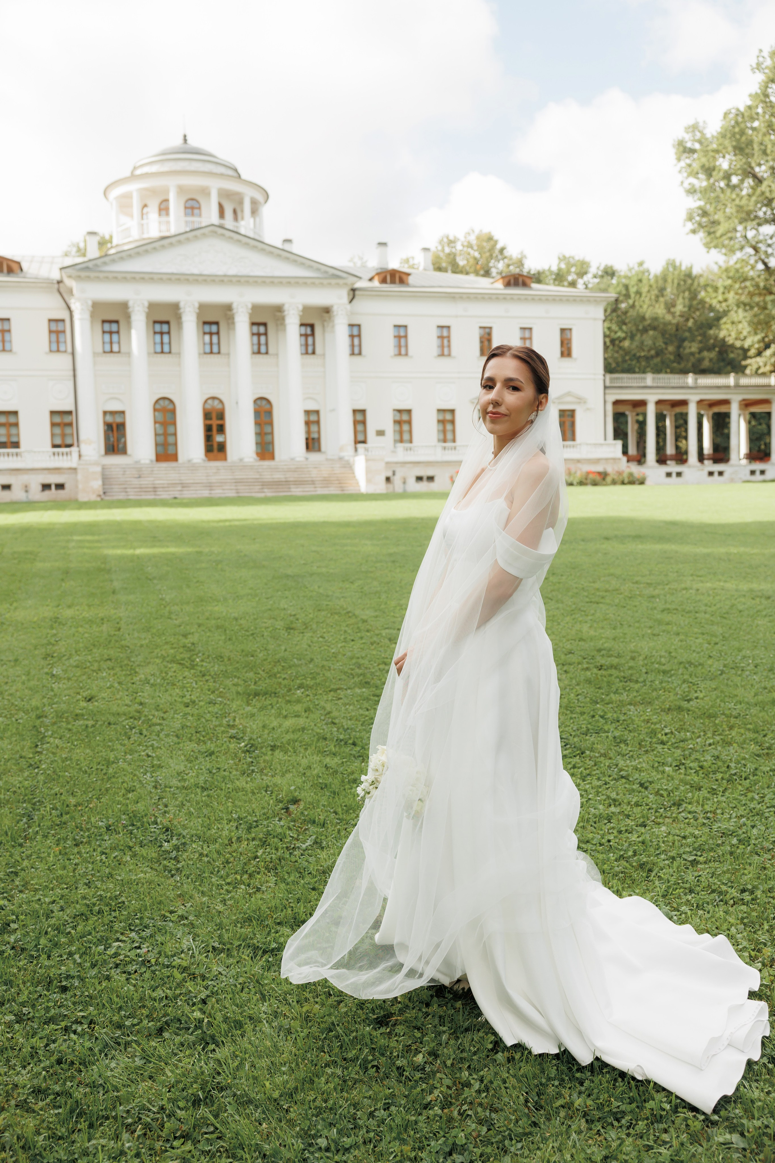 Регистрация в отеле Fish Point, ЗАГС Бутово, прогулка в Остафьево. Свадебный и репортажный фотограф (Москва, Королев и другие)