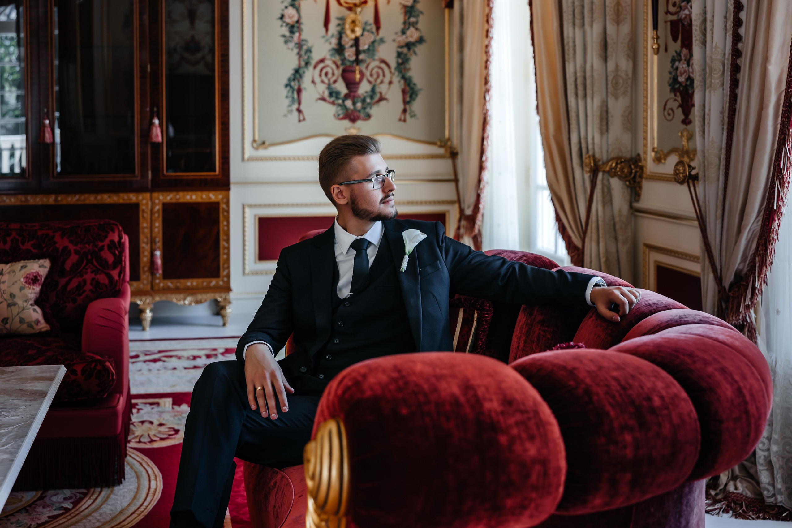 Анонс свадьбы Иры и Никиты. Прогулка в отеле Крымский Бриз. Свадебный фотограф в Крыму и Севастополе Ольга Баскакова