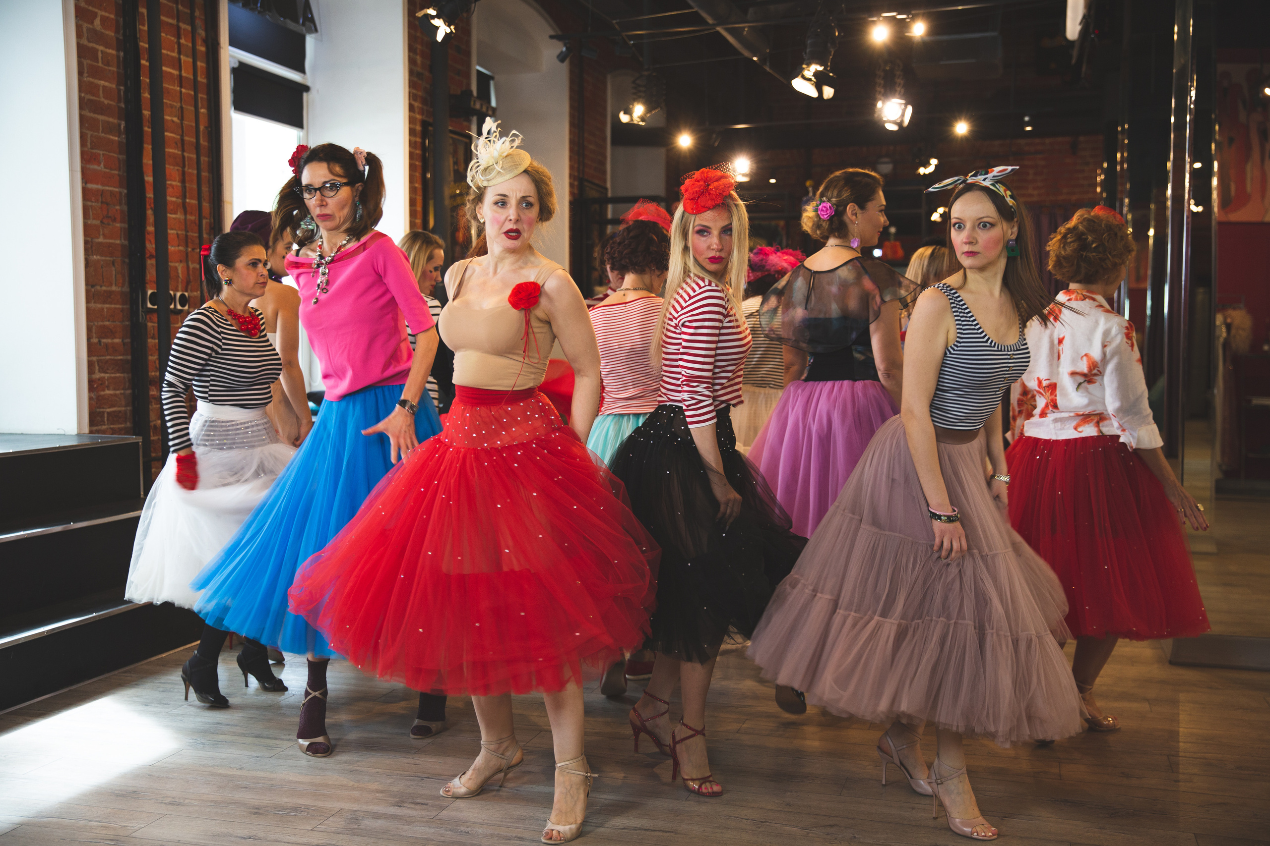 Adornos — танцевальная студия. ZAGLADIN Bureau