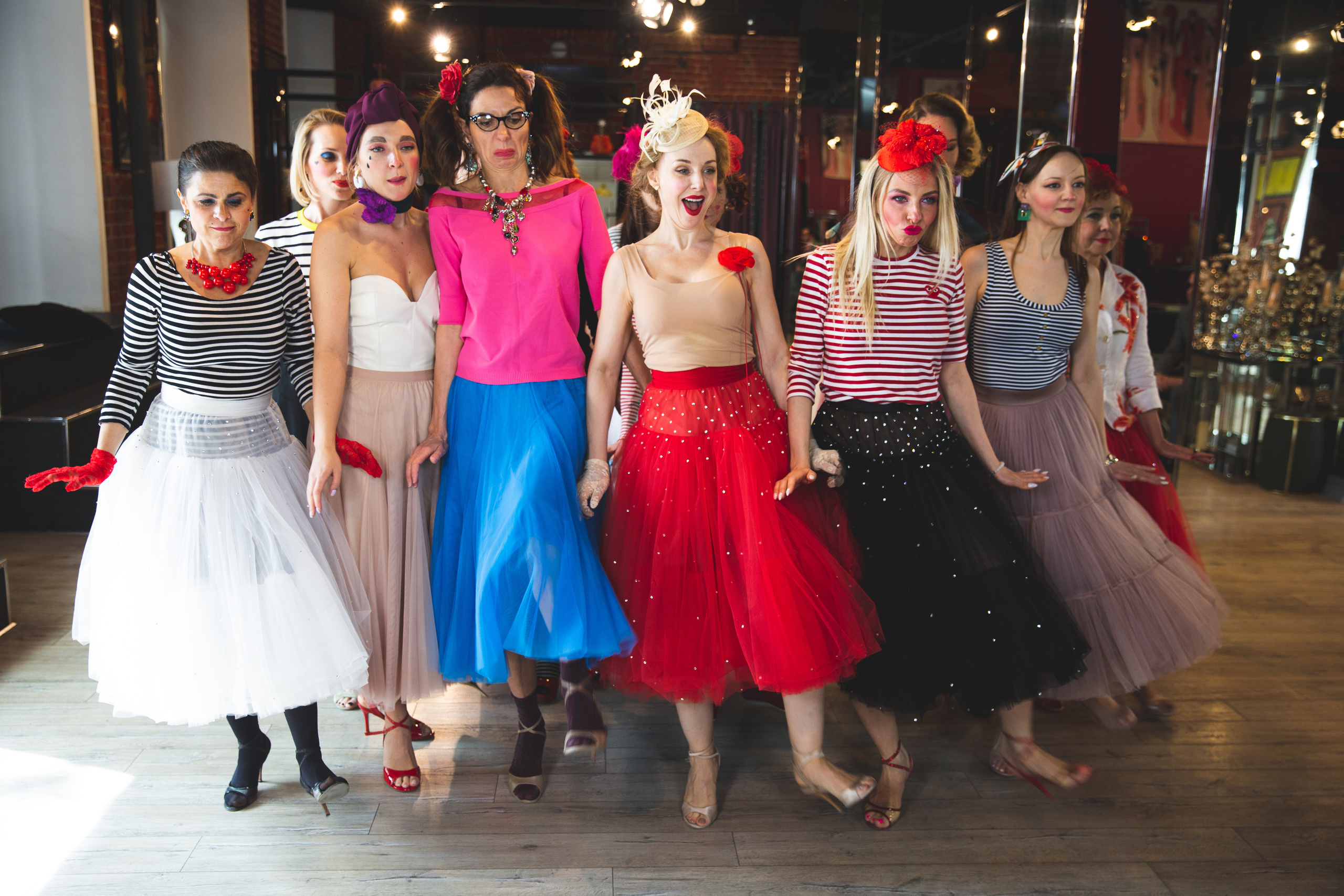 Adornos — танцевальная студия. ZAGLADIN Bureau