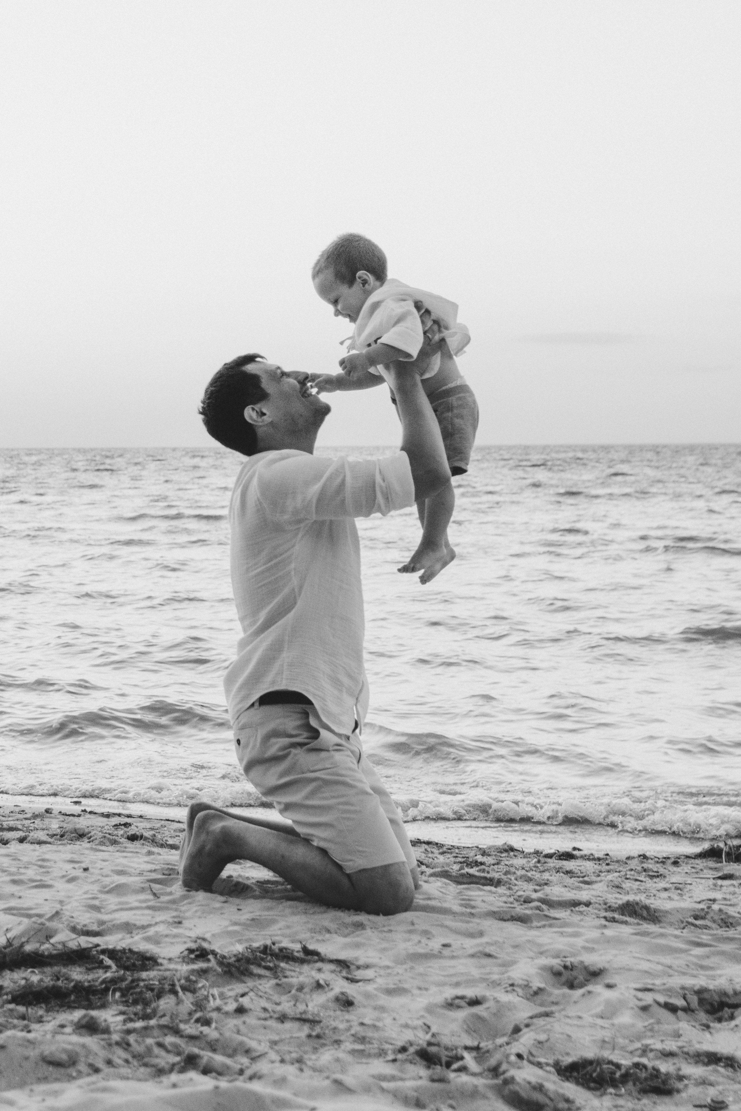 Фотосессия прогулки у моря. Семейный и детский фотограф Кущ Наташа