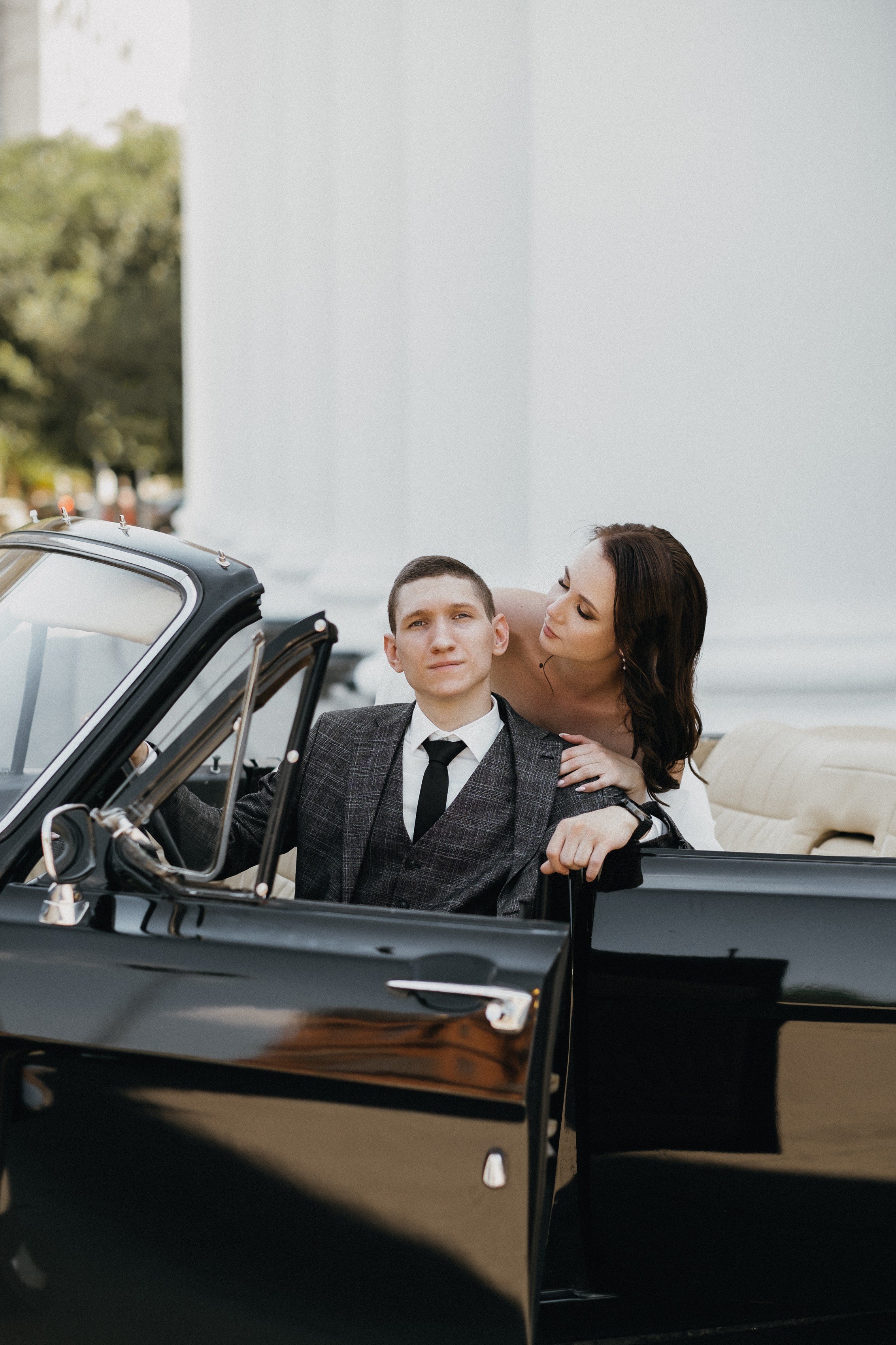 Свадебная съемка с машиной Волгоград. Свадебный и семейный фотограф в Волгограде Кристина Иванова