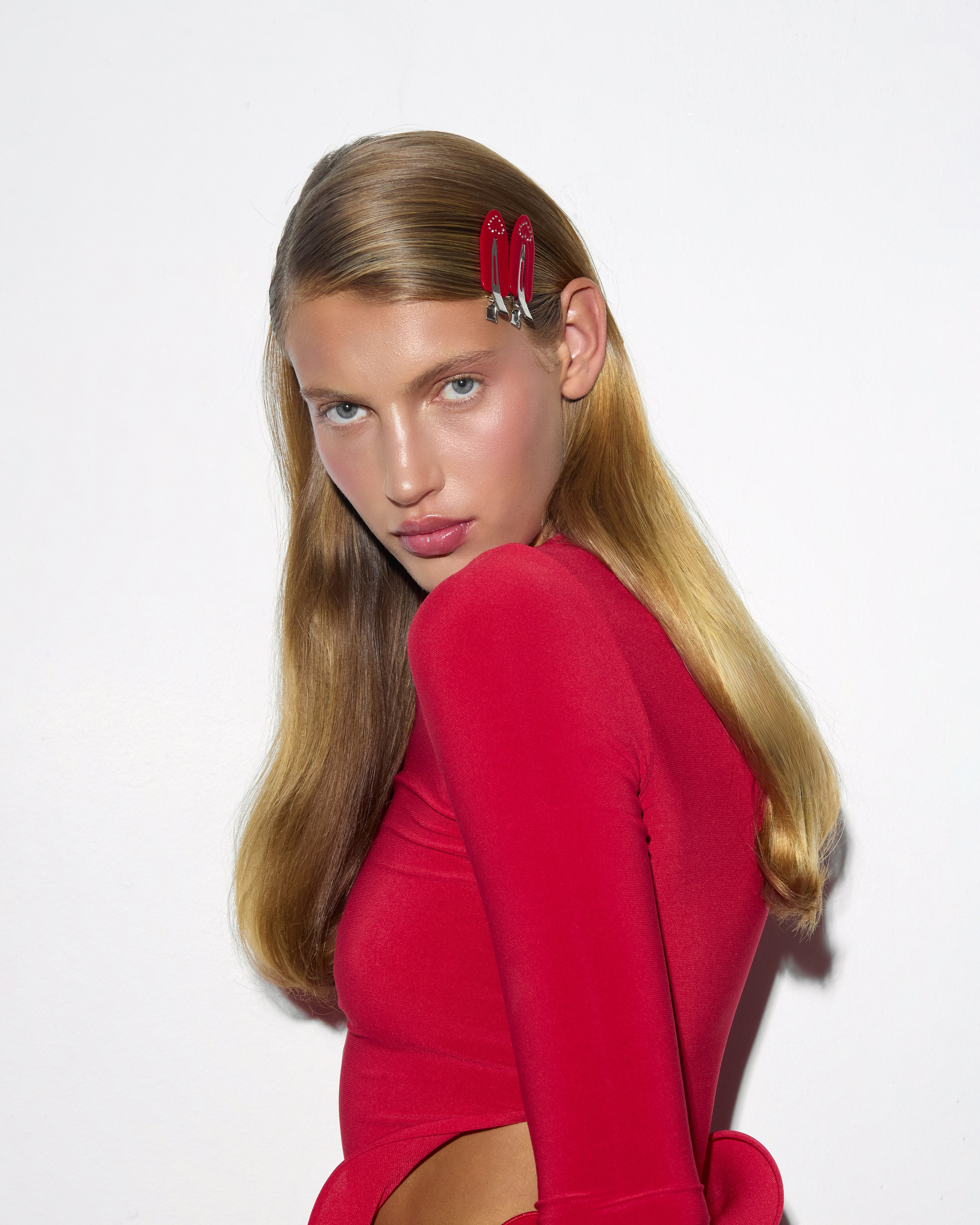 AMPY. Святослав Лебедев | Рекламный фотограф — Коммерческая съемка, Арт-дирекшн, AI-интеграция