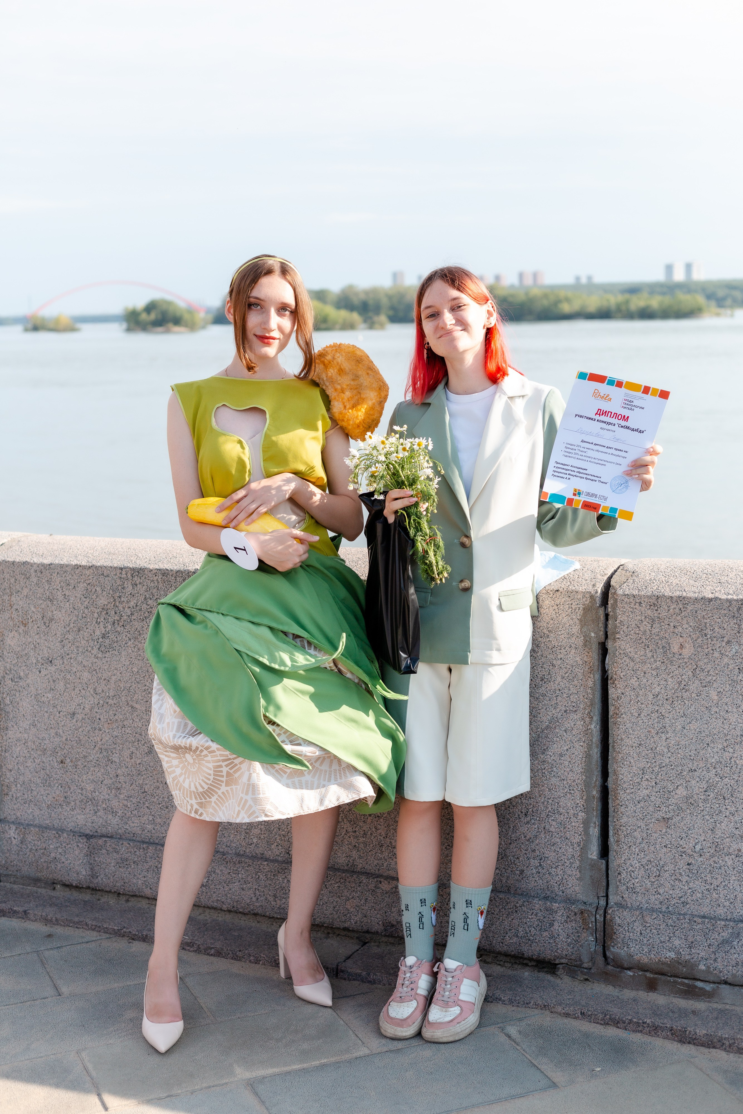 Модельный показ на набережной. Портретный и репортажный фотограф. Мыльников Илья