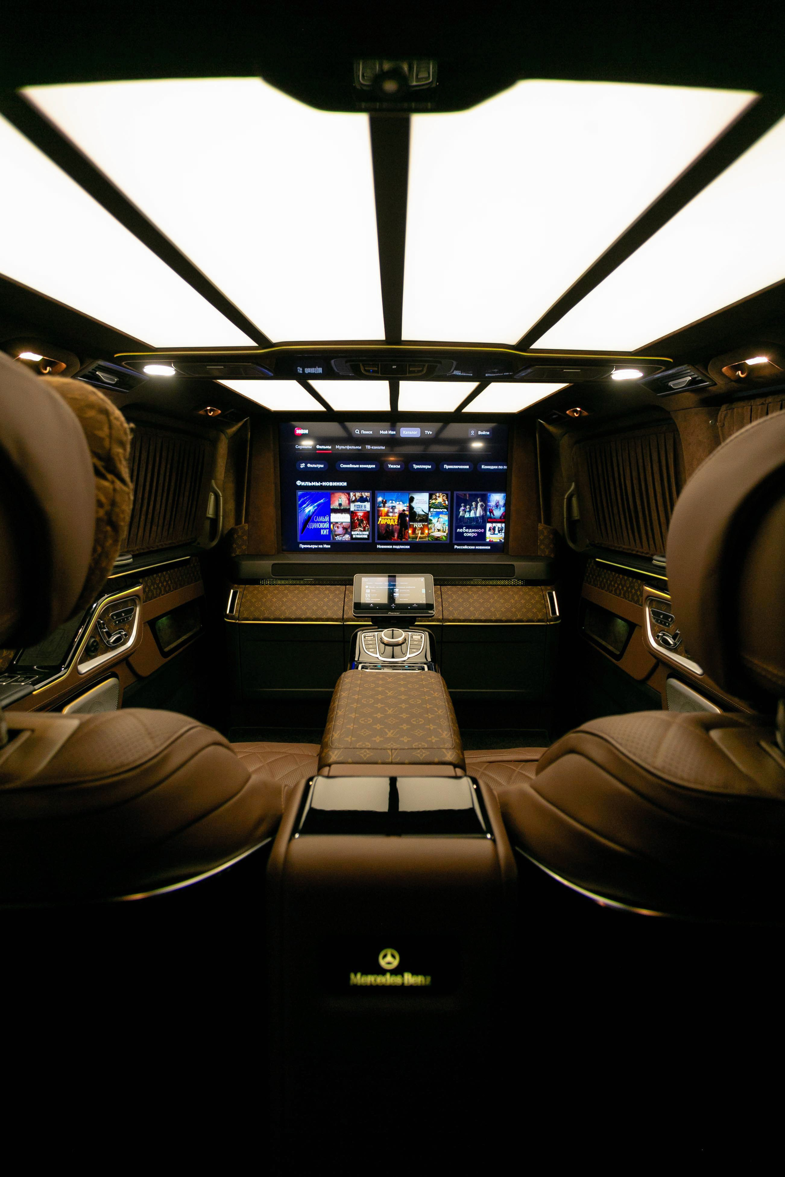 Фотосъемка V-class louis Vuitton в Москве. Фотограф | Михаил Буш Смоленск