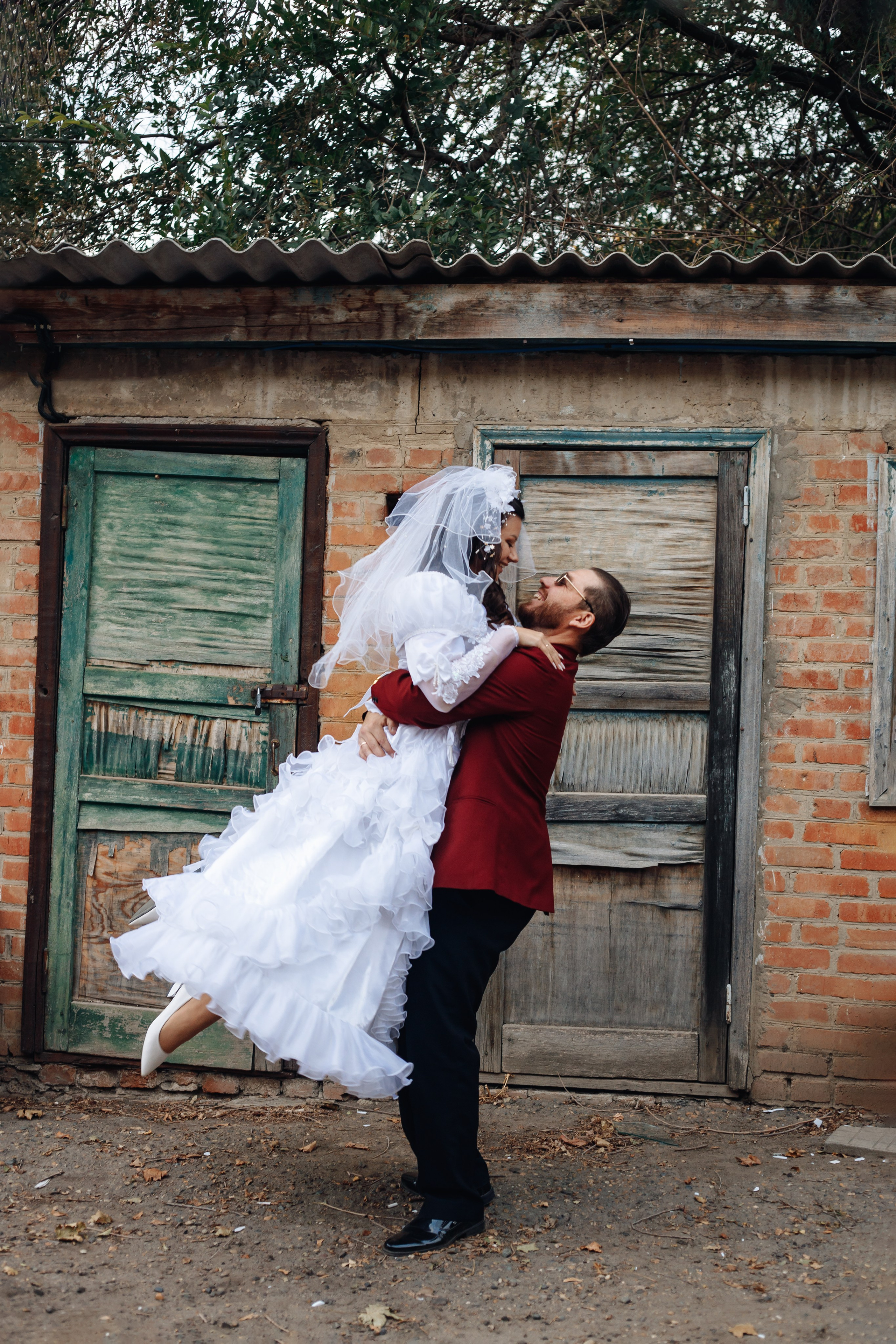 Свадебная фотосессия в стиле 90-х. Свадебный и семейный фотограф в Краснодарском крае Мария Данилкина