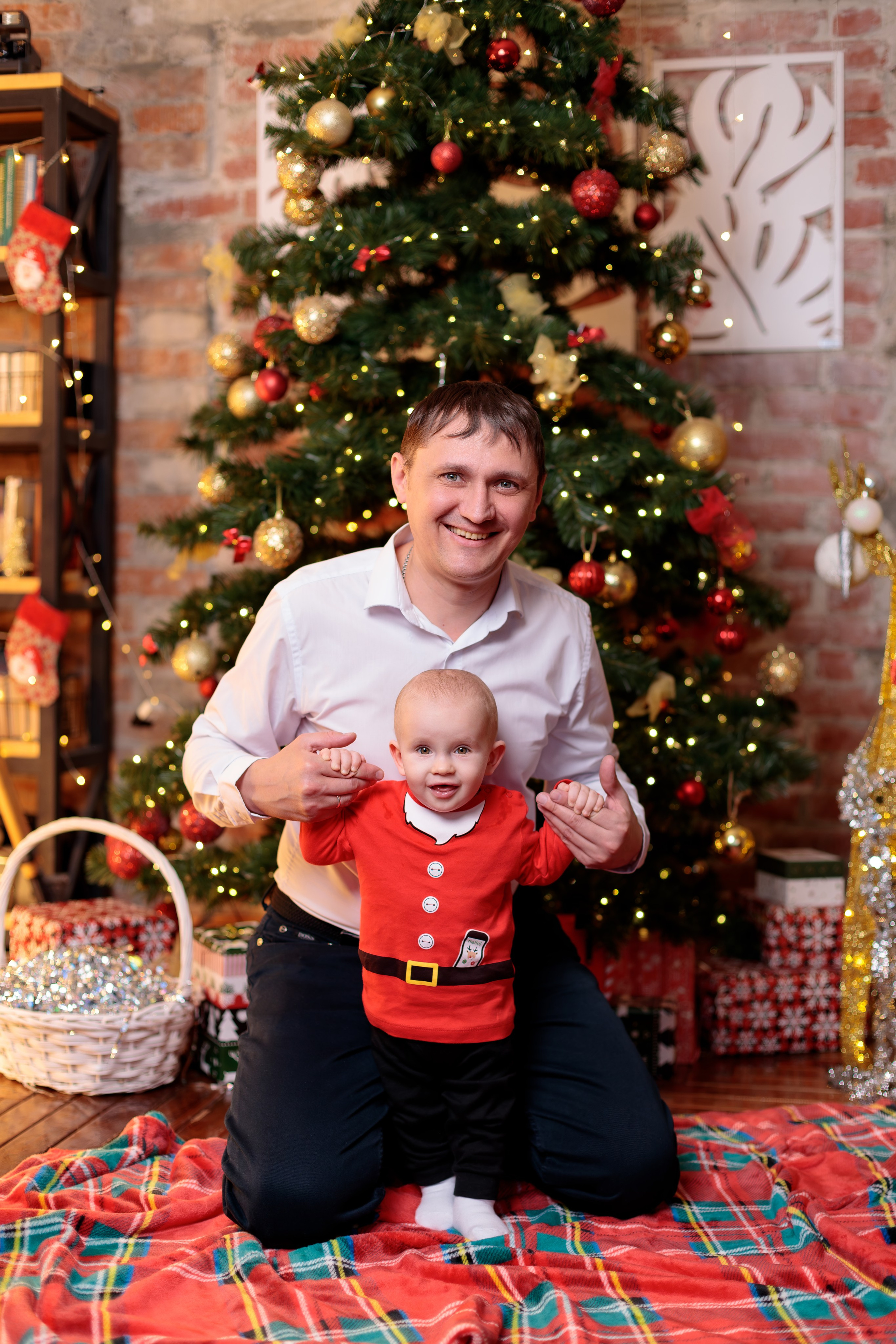 Новогодняя съёмка семьи Ларисы. Семейный Фотограф в Красноярске Крохалев Сергей