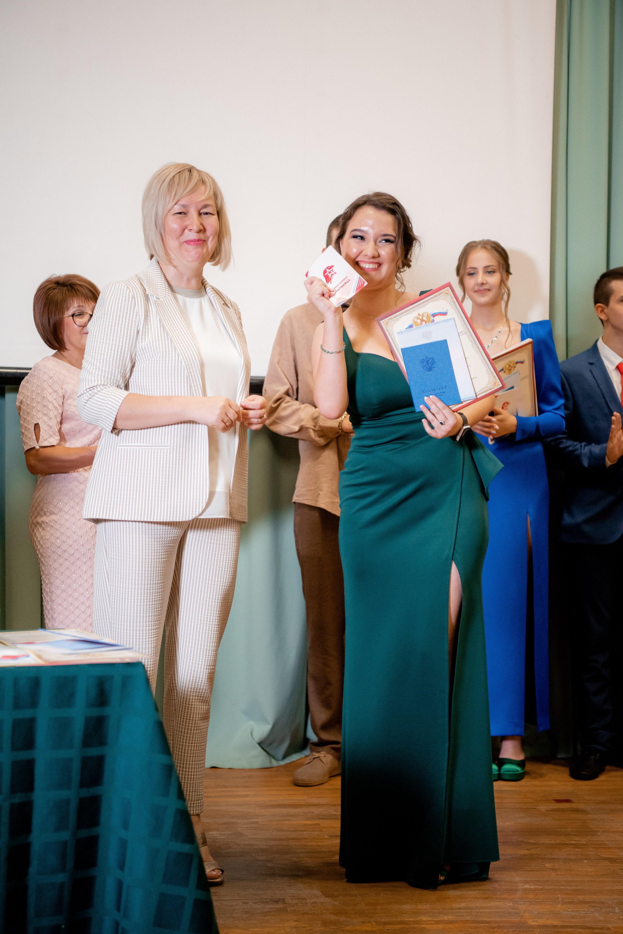 140 Школа. Вручение и Банкет. Сити Холл. Фотограф в Волгограде и Волжском Александр Горбань