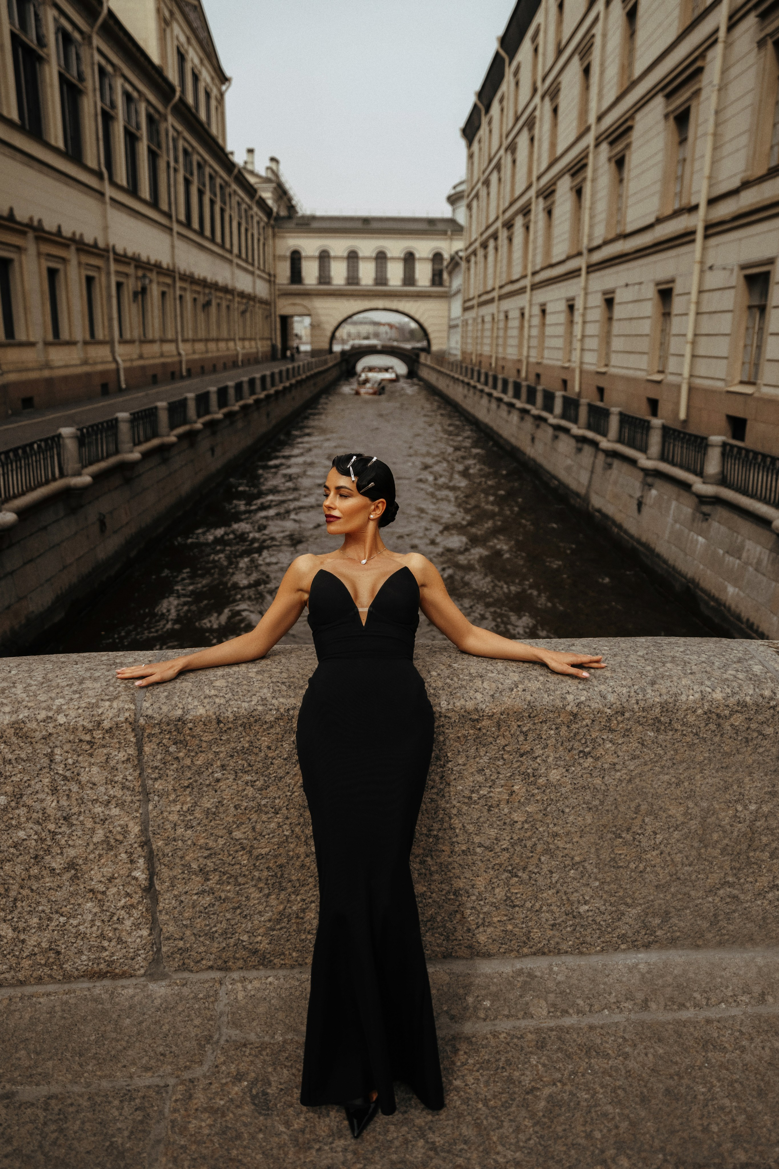 Alexandra | Winter Canal. NatalieDmi — фотосессия беременности, семейный фотограф, портрет