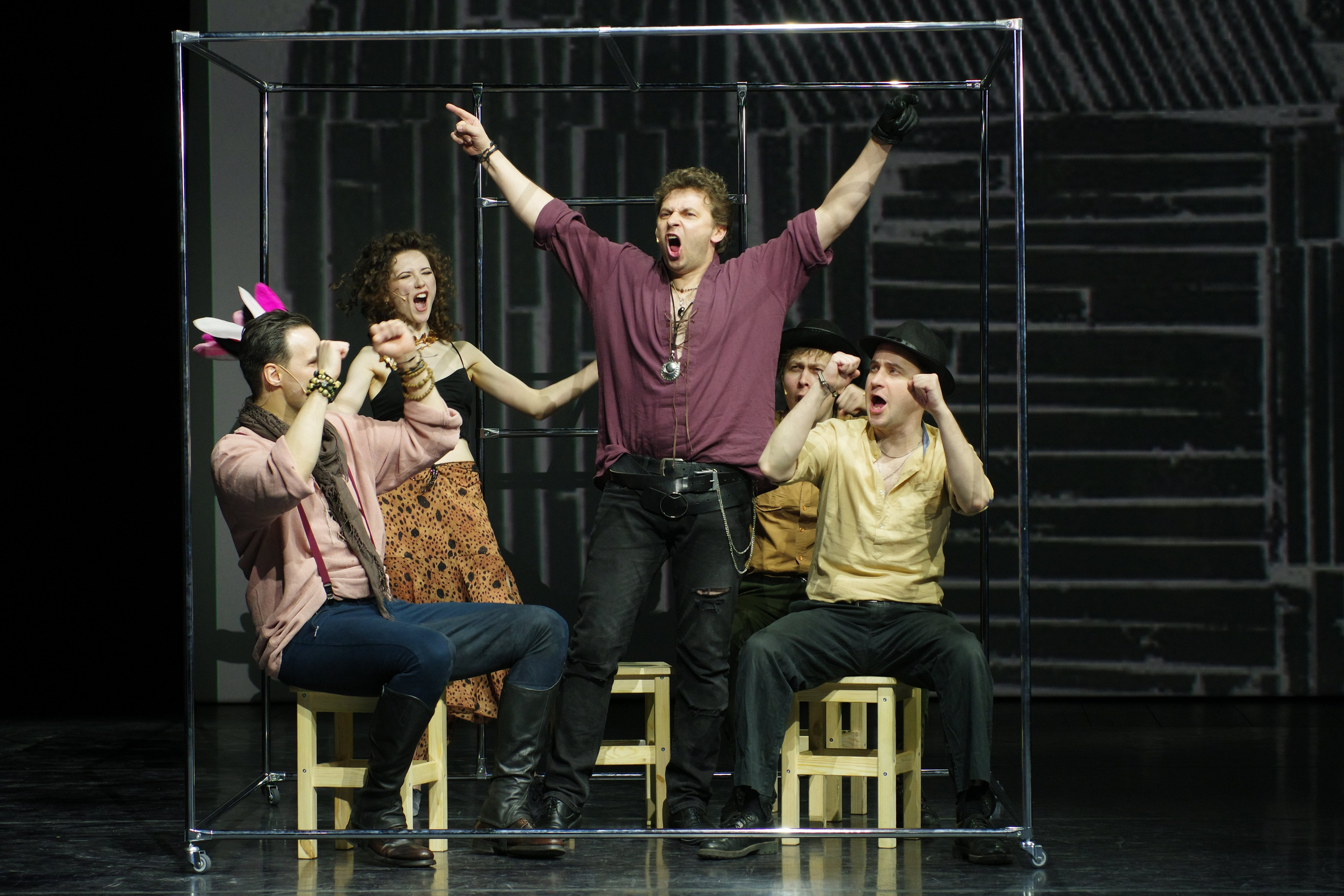 Театр И-Он, Люди и мыши. Семейный и детский фотограф Антон Зорин