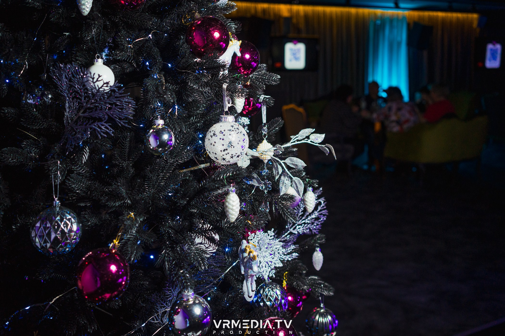 НОВОГОДНЯЯ РАЗМИНКА в караоке-баре «Volna»