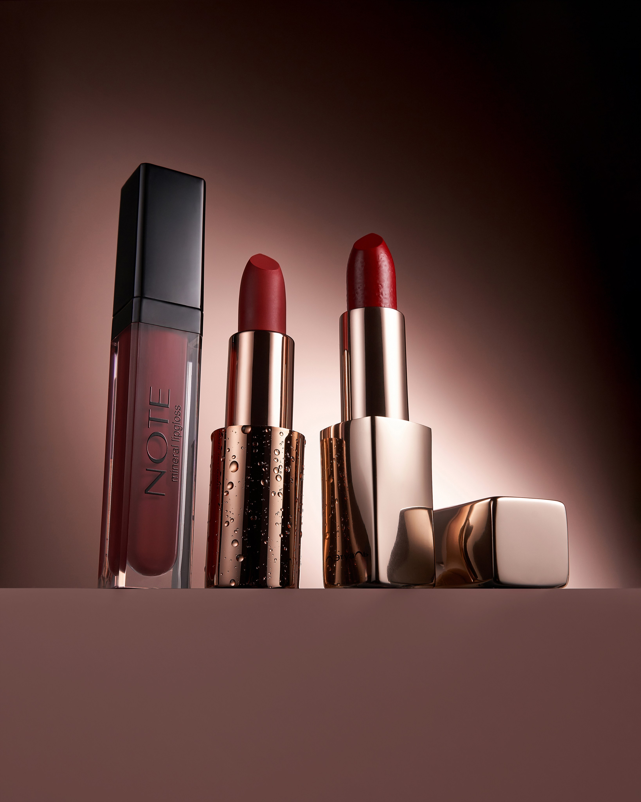 ИМИДЖЕВАЯ СЪЕМКА (С РЕКВИЗИТОМ, СЛОЖНЫМ СВЕТОМ). Предметный фотограф в Бийске Анжелика Мордовина