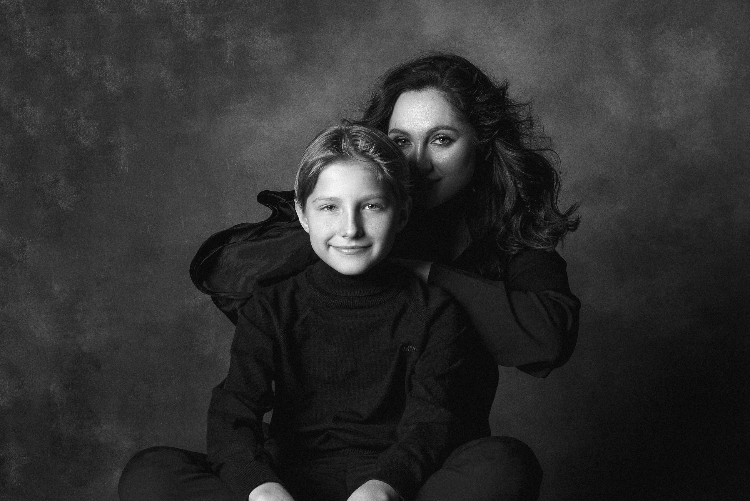 Изысканная семейная фотосессия в черно-белом | Фотограф Дарья Едапина. Фотограф Дарья Едапина Новосибирск