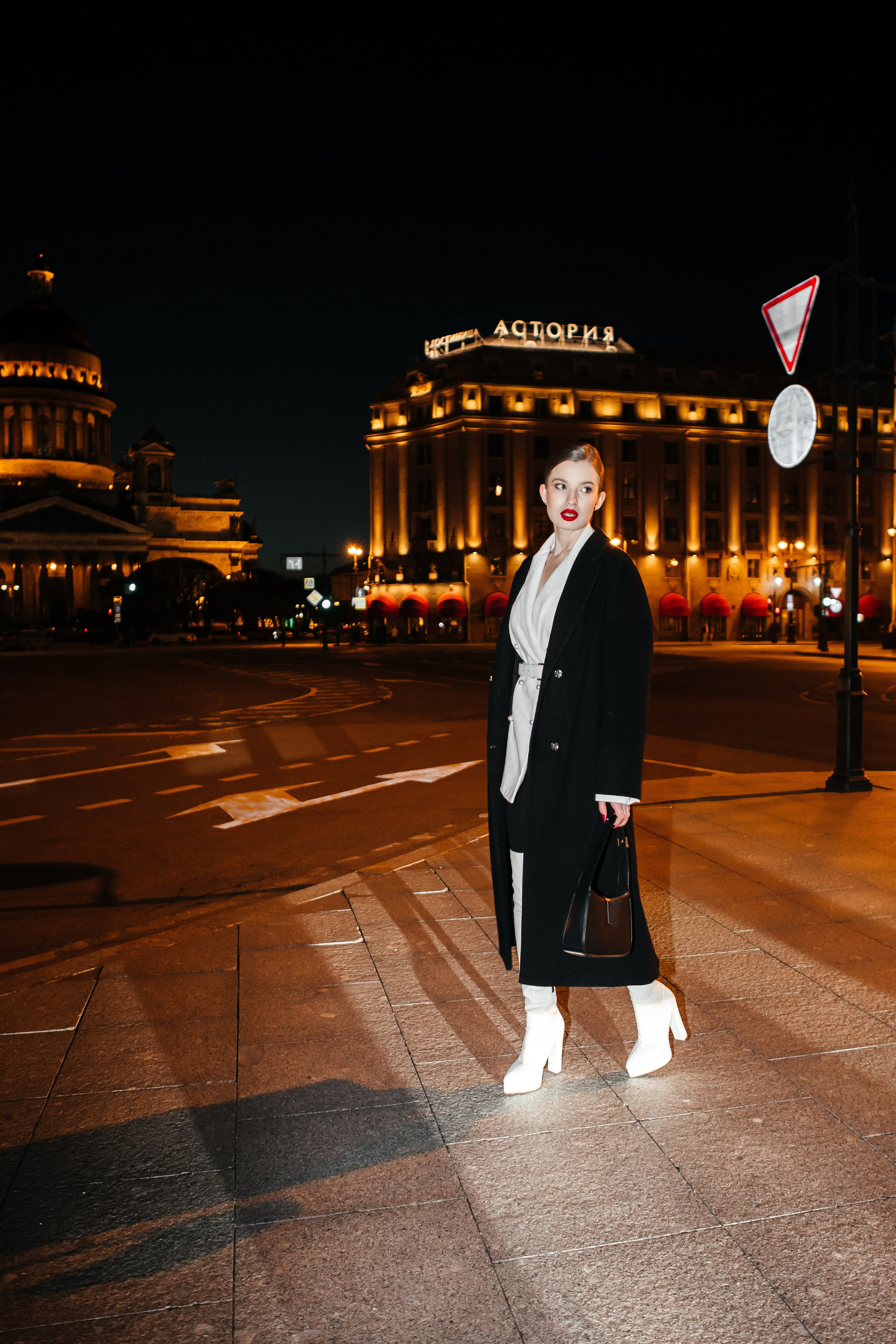 Алена — ночной кабриолет. Elena Sova — семейный и женский фотограф в Санкт-Петербурге