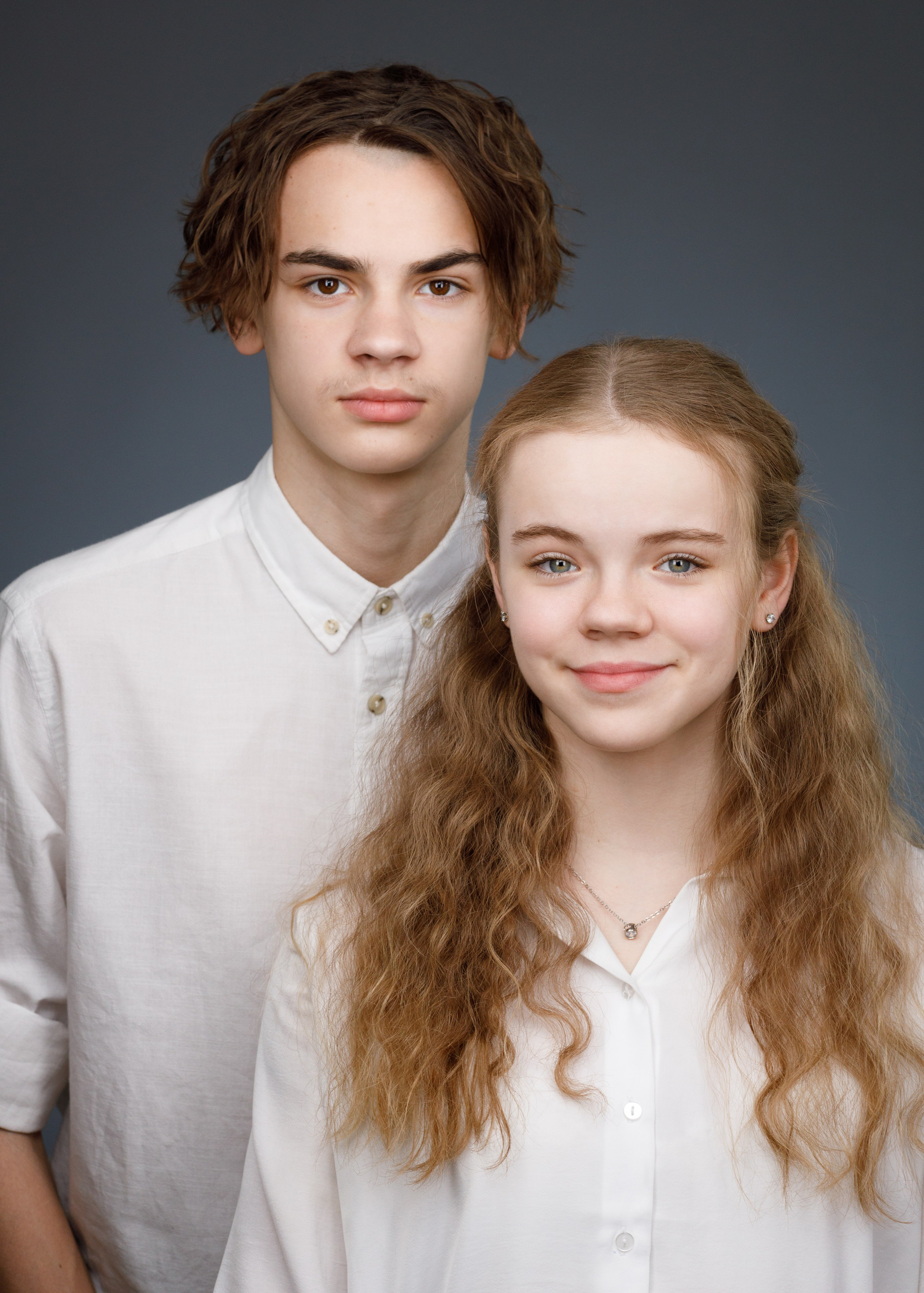 A portrait session for a family. Headshot & portrait photographer Alexei Shendrick