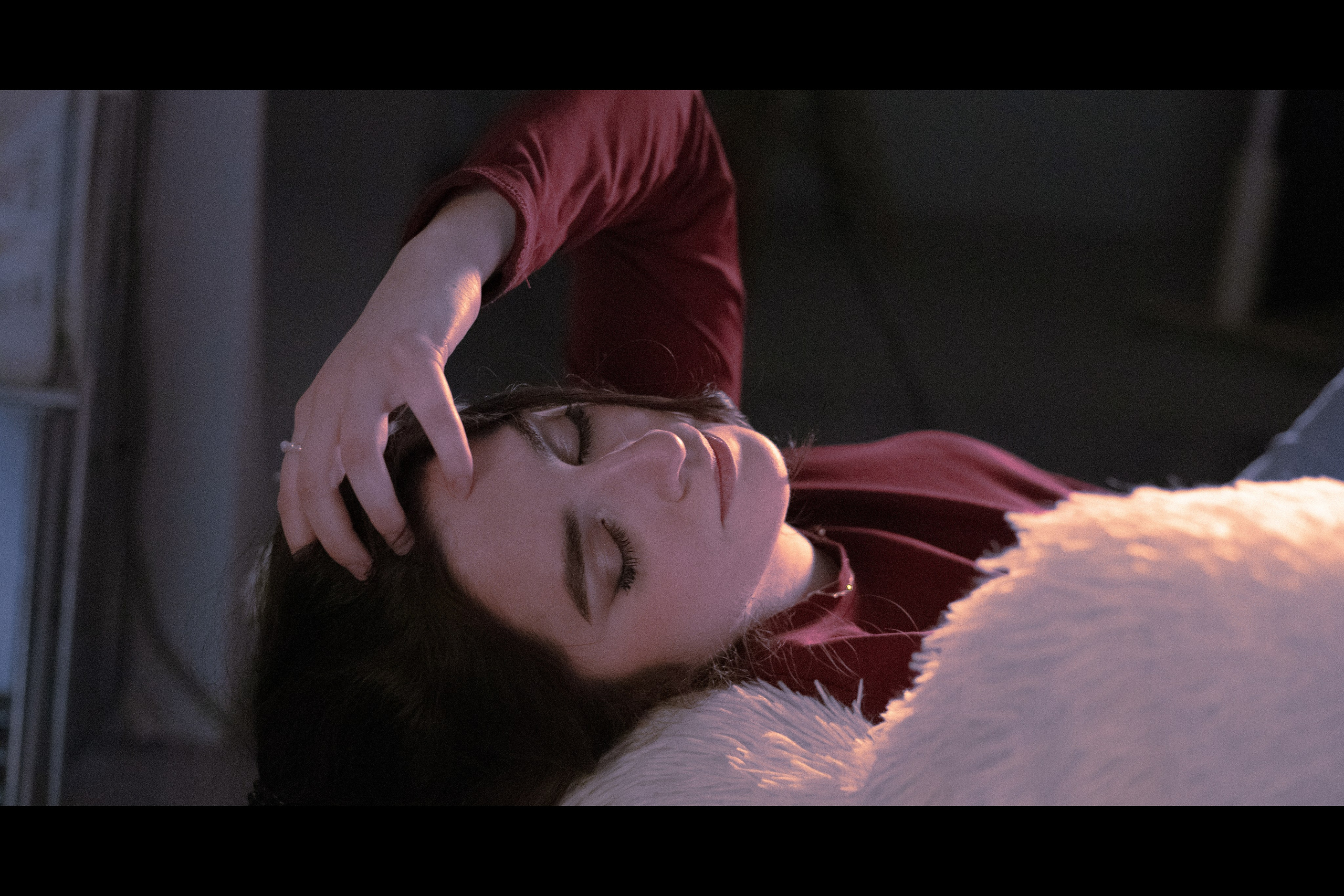 Марго. Фотограф Julia Milton | Портреты, съемки для маркетплейсов, лавстори, съёмка беременности в Санкт-Петербурге. Обучение фотографии в Спб очно