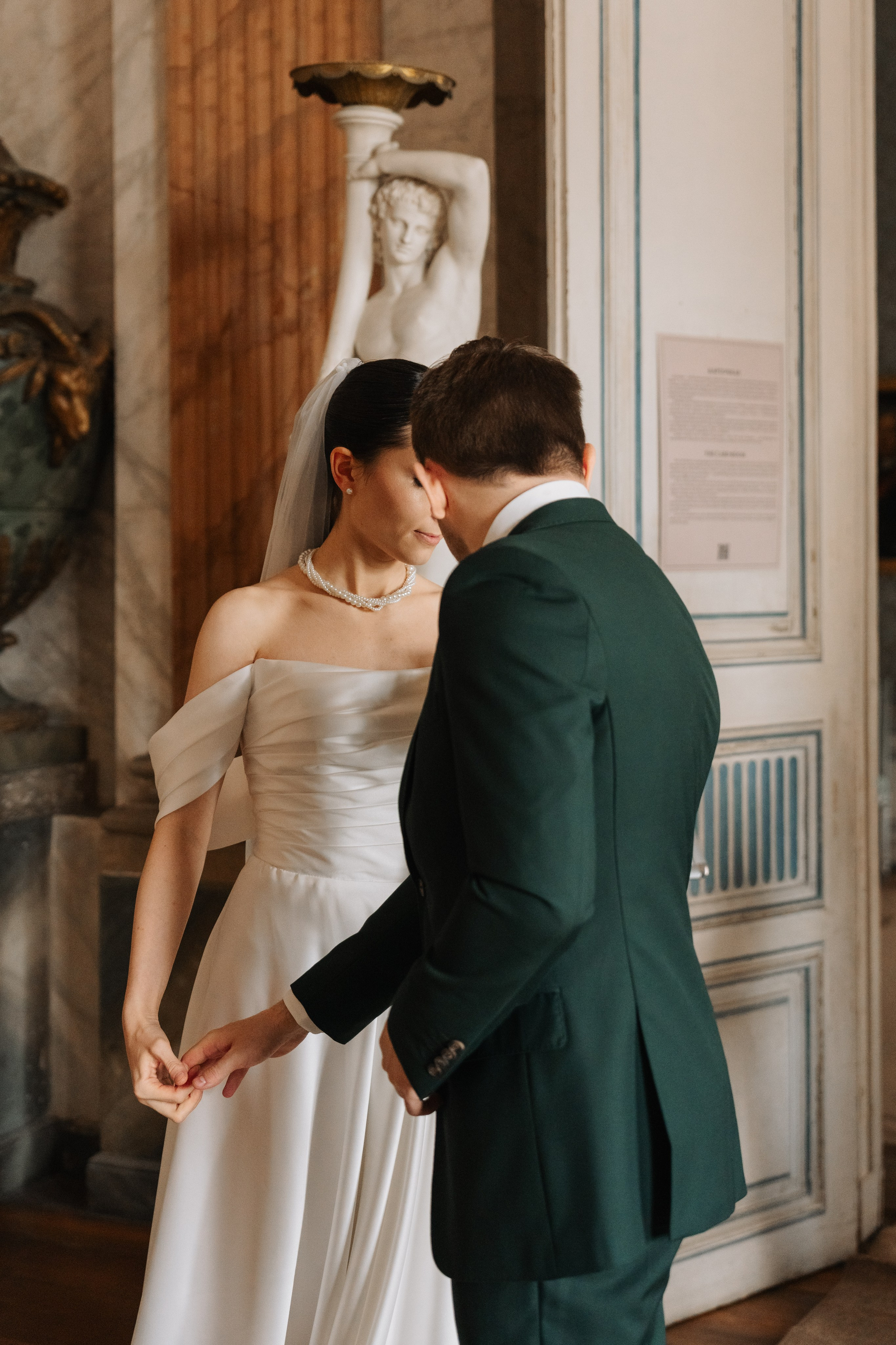 Влад и Илина в Кусково. Свадебный фотограф в Москве Анна Полушина