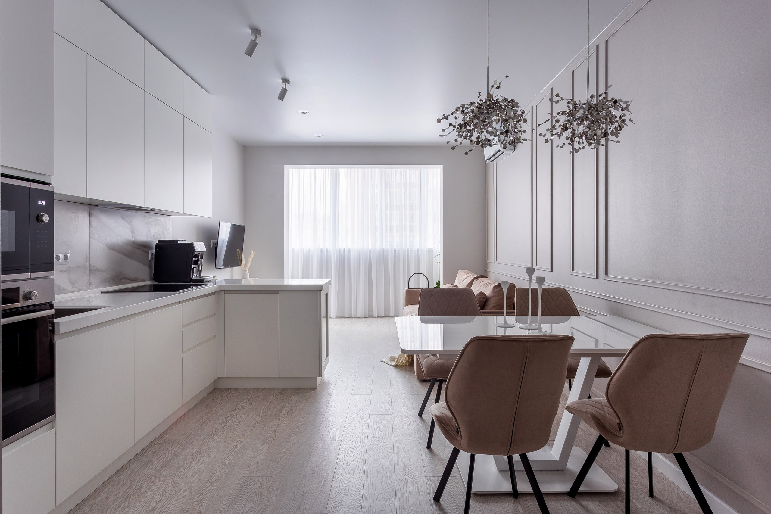 Interior photographer Vitalii in Portland and Vancouver